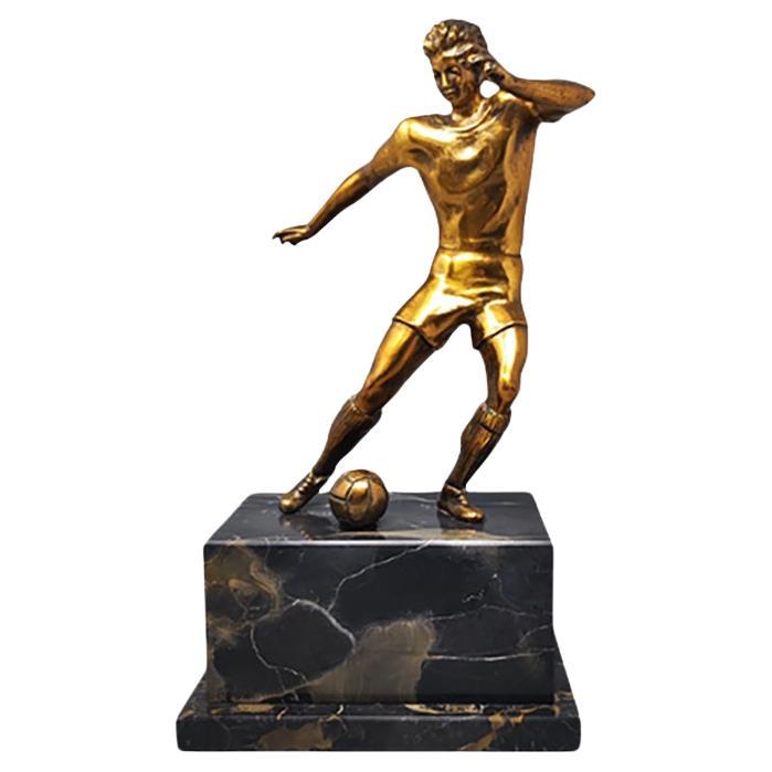 1930s Gorgeous Art Deco Football - Soccer Player Bronze Sculpture. Made in Italy For Sale