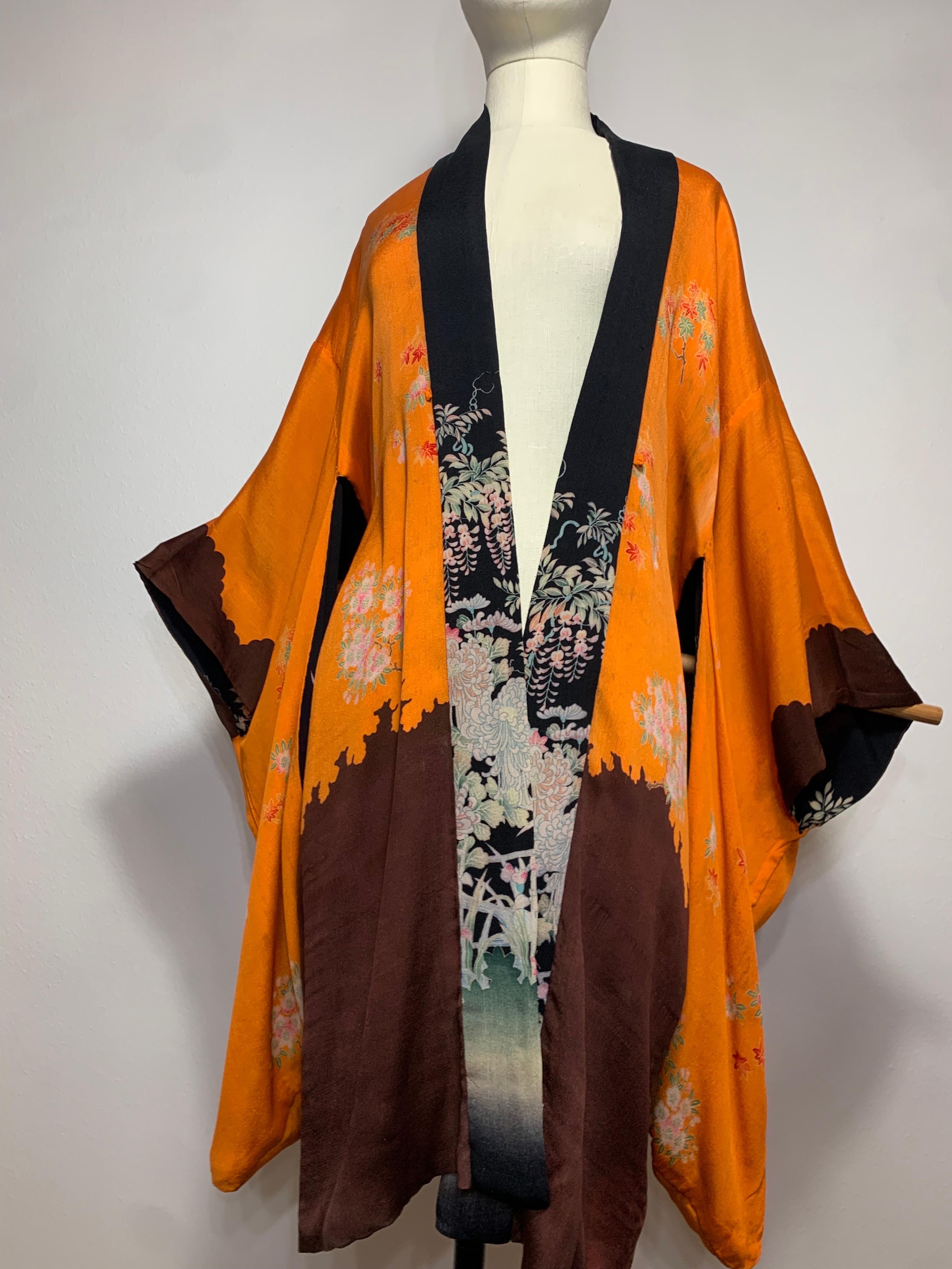 1930s Gorgeous Completely Reversible Silk Print Kimono in Marigold & Black For Sale 9