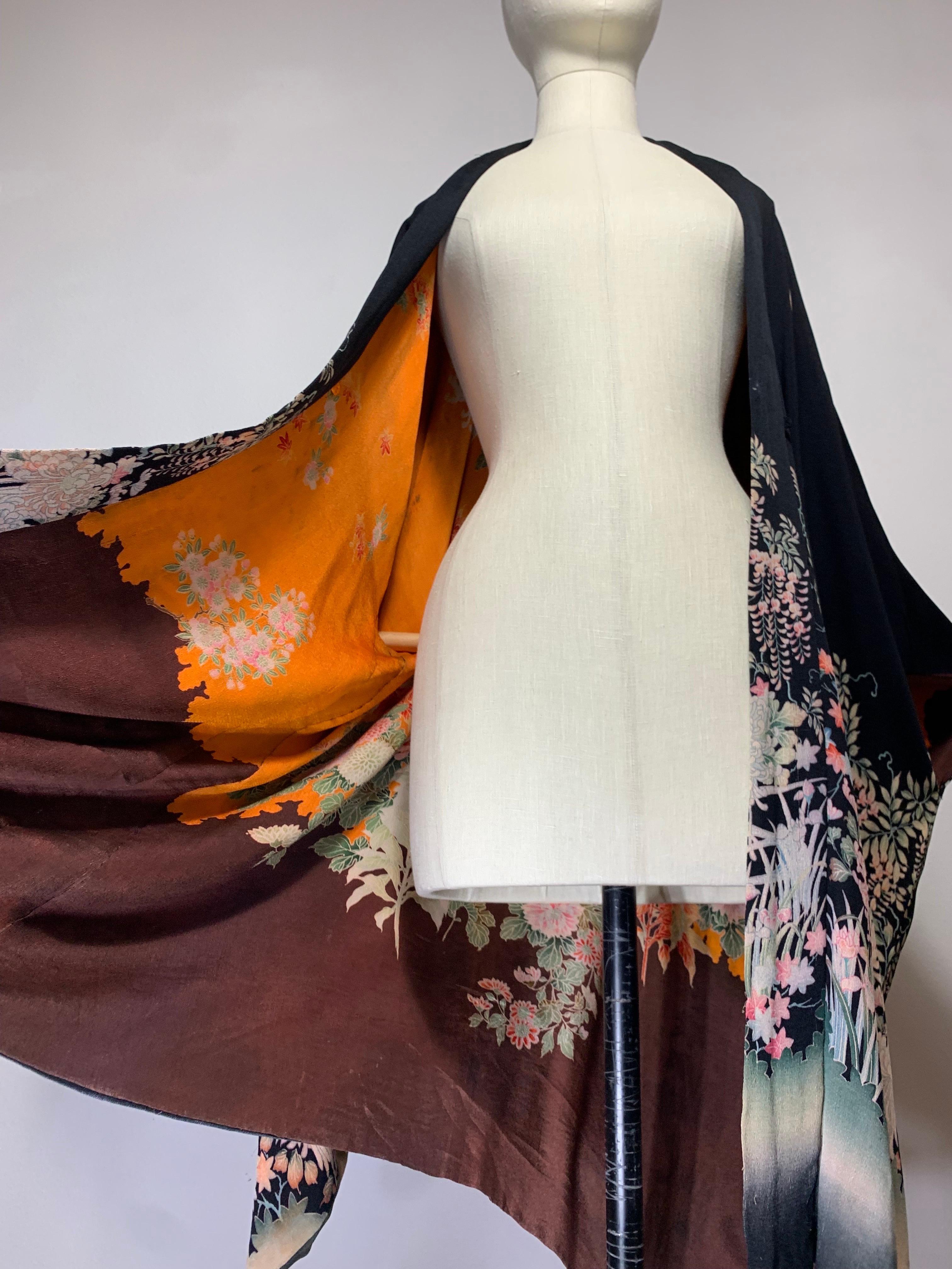 1930s Gorgeous Completely Reversible Silk Print Kimono in Marigold & Black For Sale 5