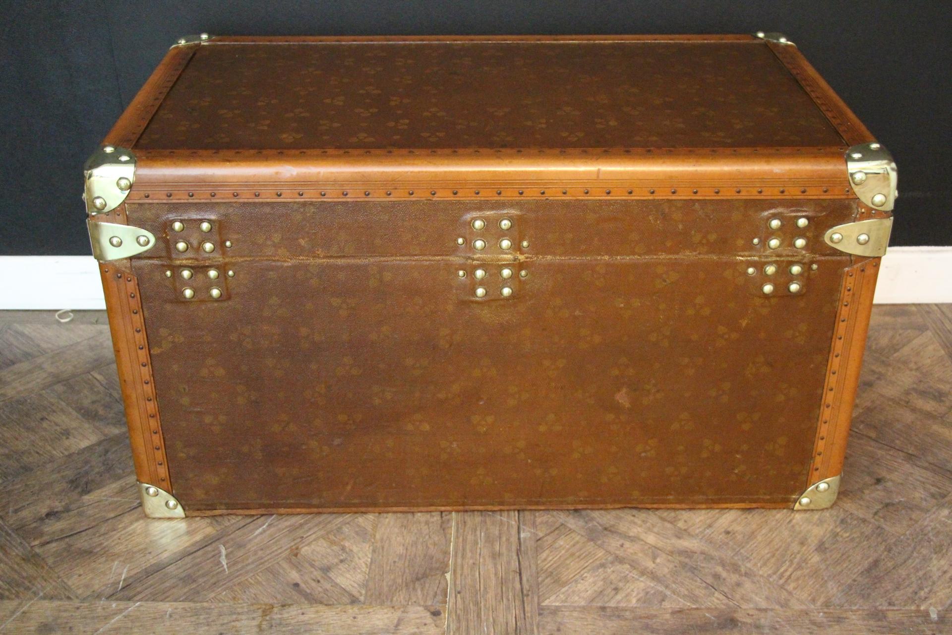 Brass 1930's Shoe Trunk in Brown Canvas, Au Touriste Trunk, Steamer Trunk For Sale