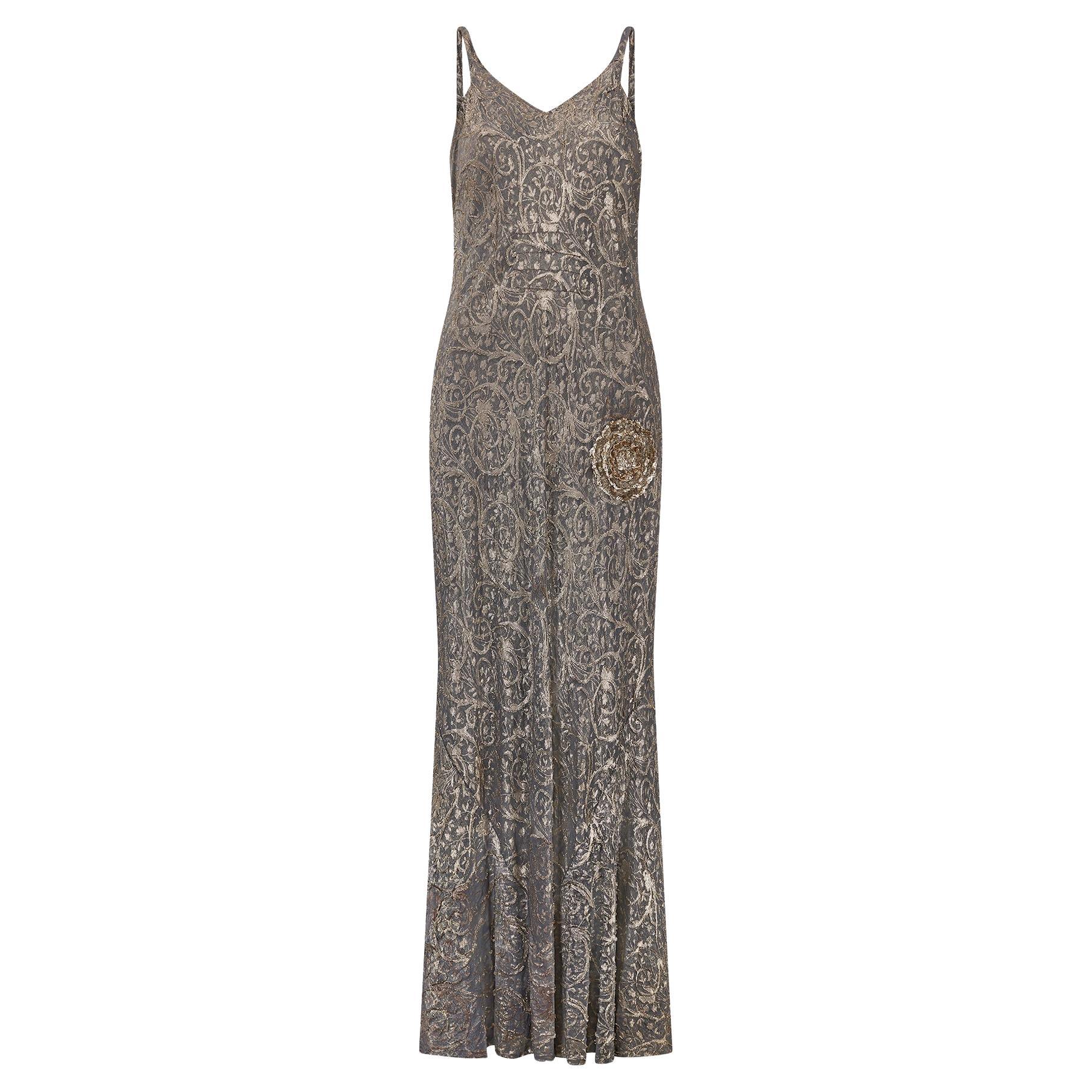 Vestido gris y dorado de los años 30 con apliques de lentejuelas en venta