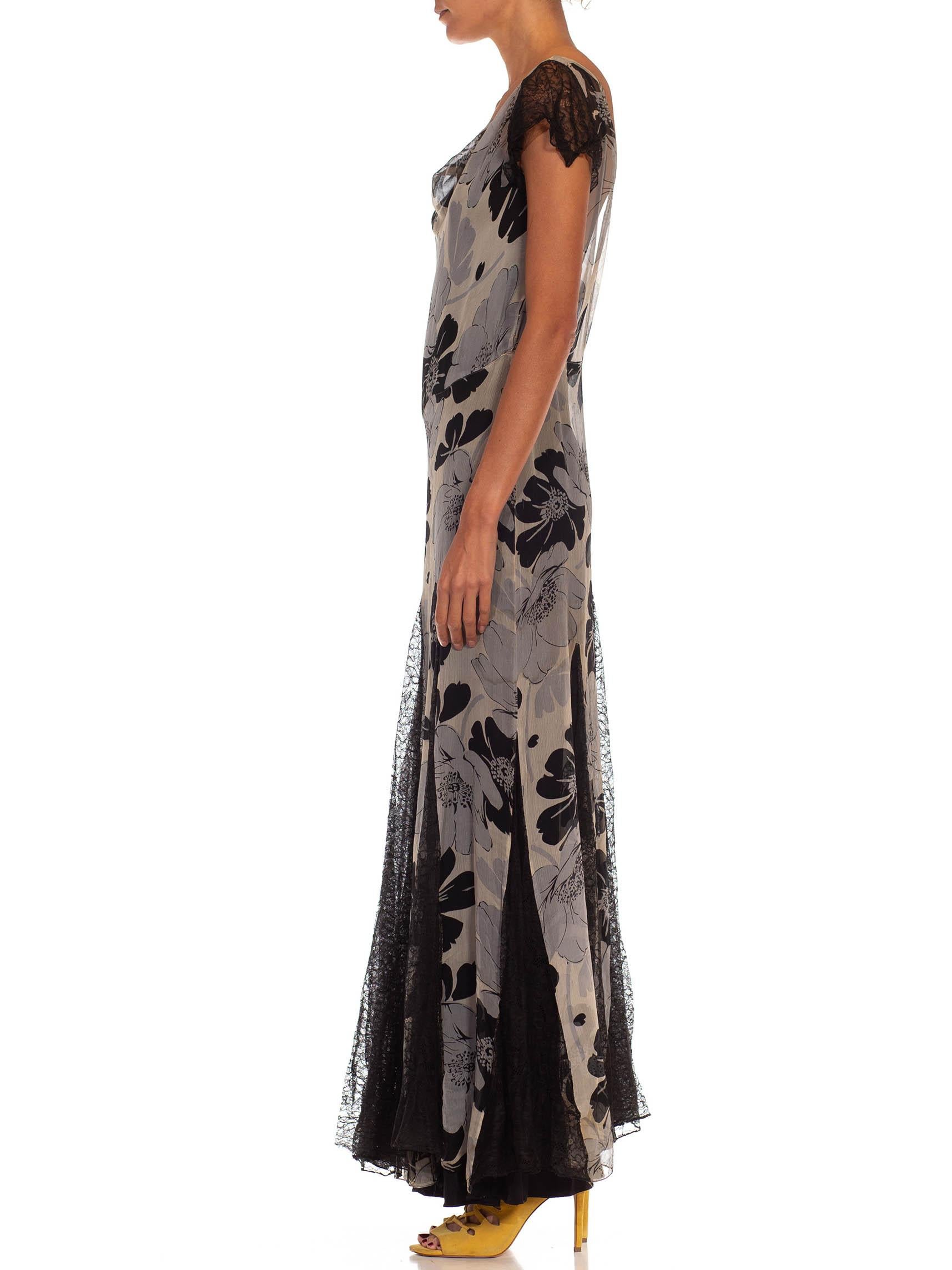 robe à fleurs en mousseline de soie grise et noire des années 1930