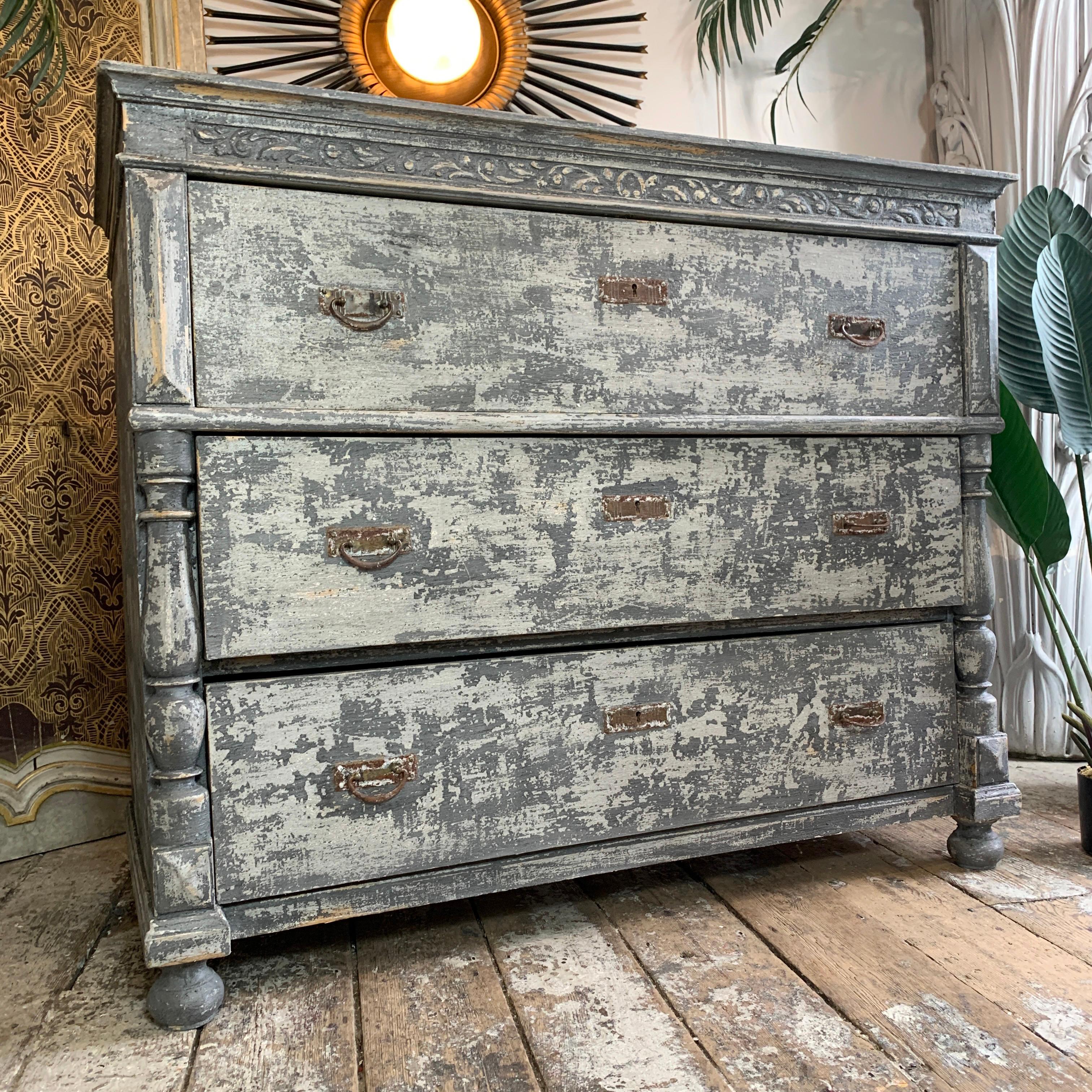 20th Century 1930's Grey Painted Chest of Drawers,  French  For Sale