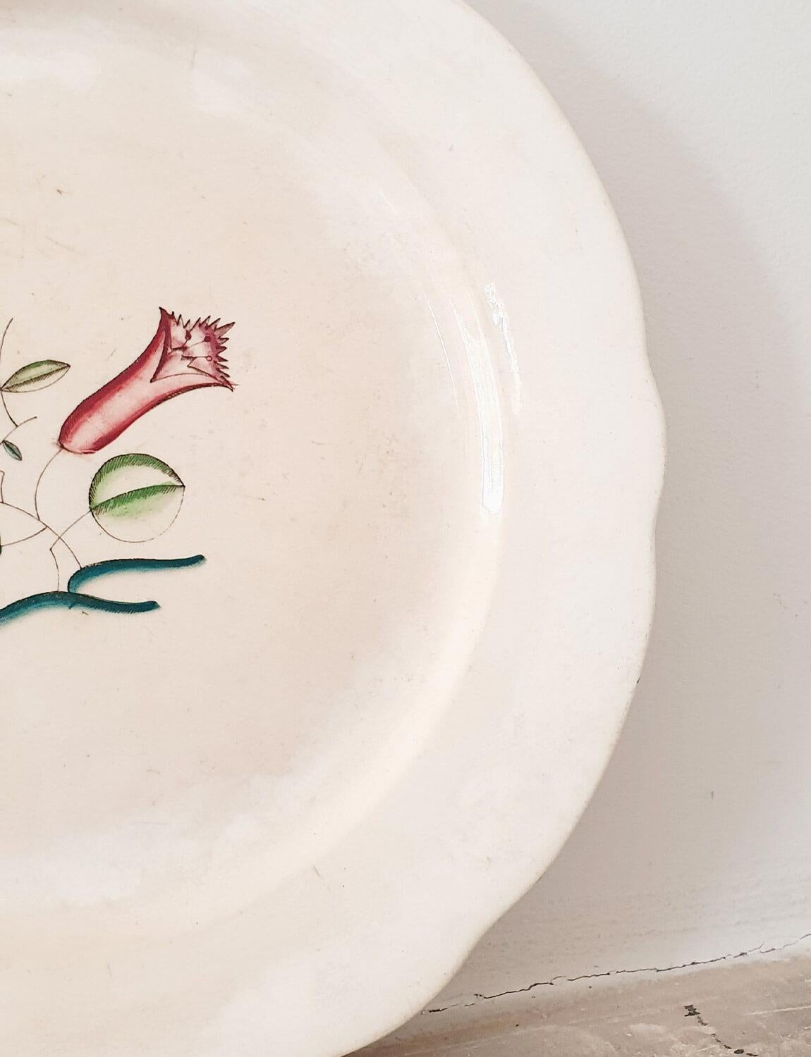 Hand-Painted 1930s Guido Andlovitz Serving Plate with Flower Motif For Sale
