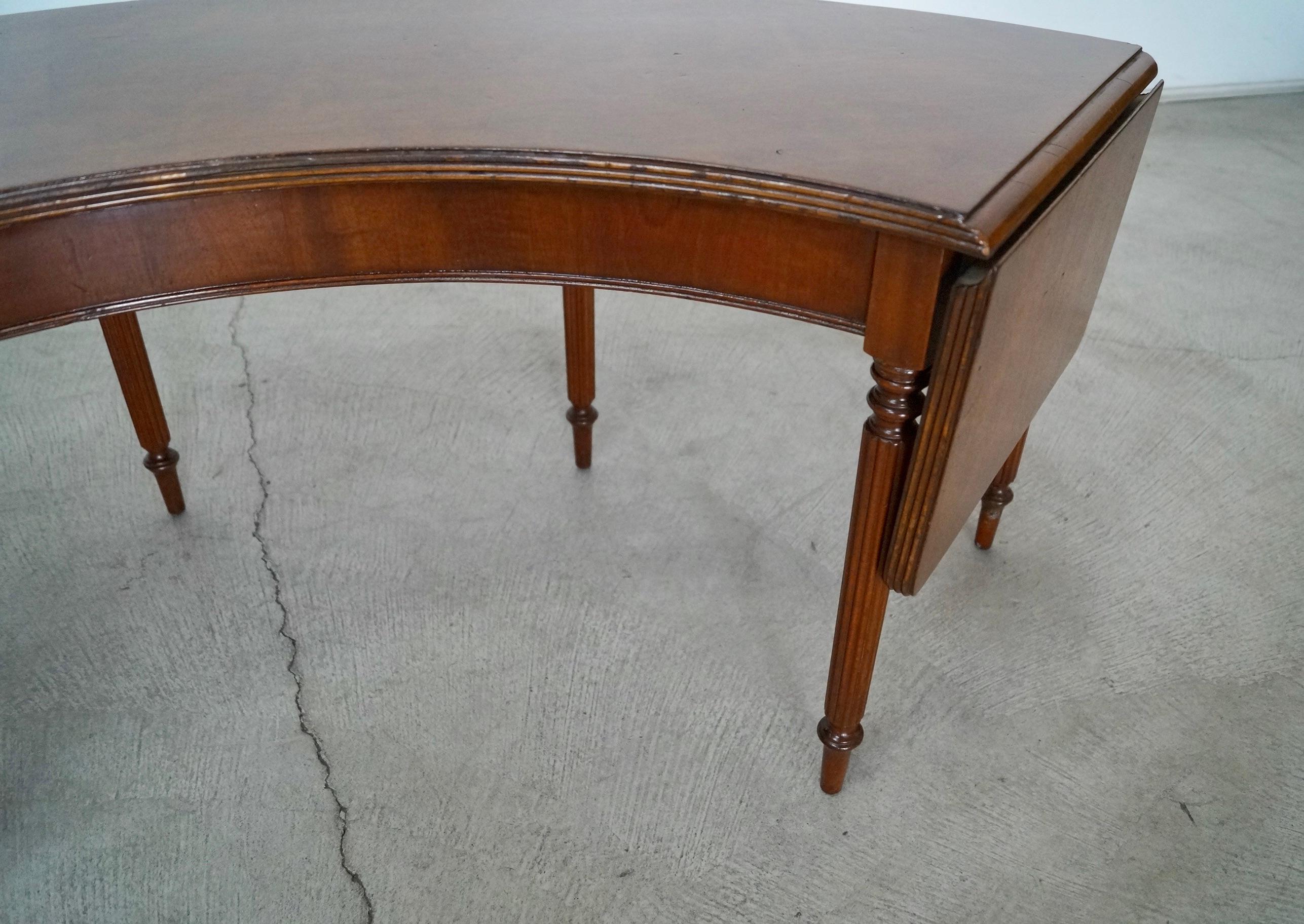1930's Half-Moon Drop-Leaf Federal Coffee Table For Sale 8