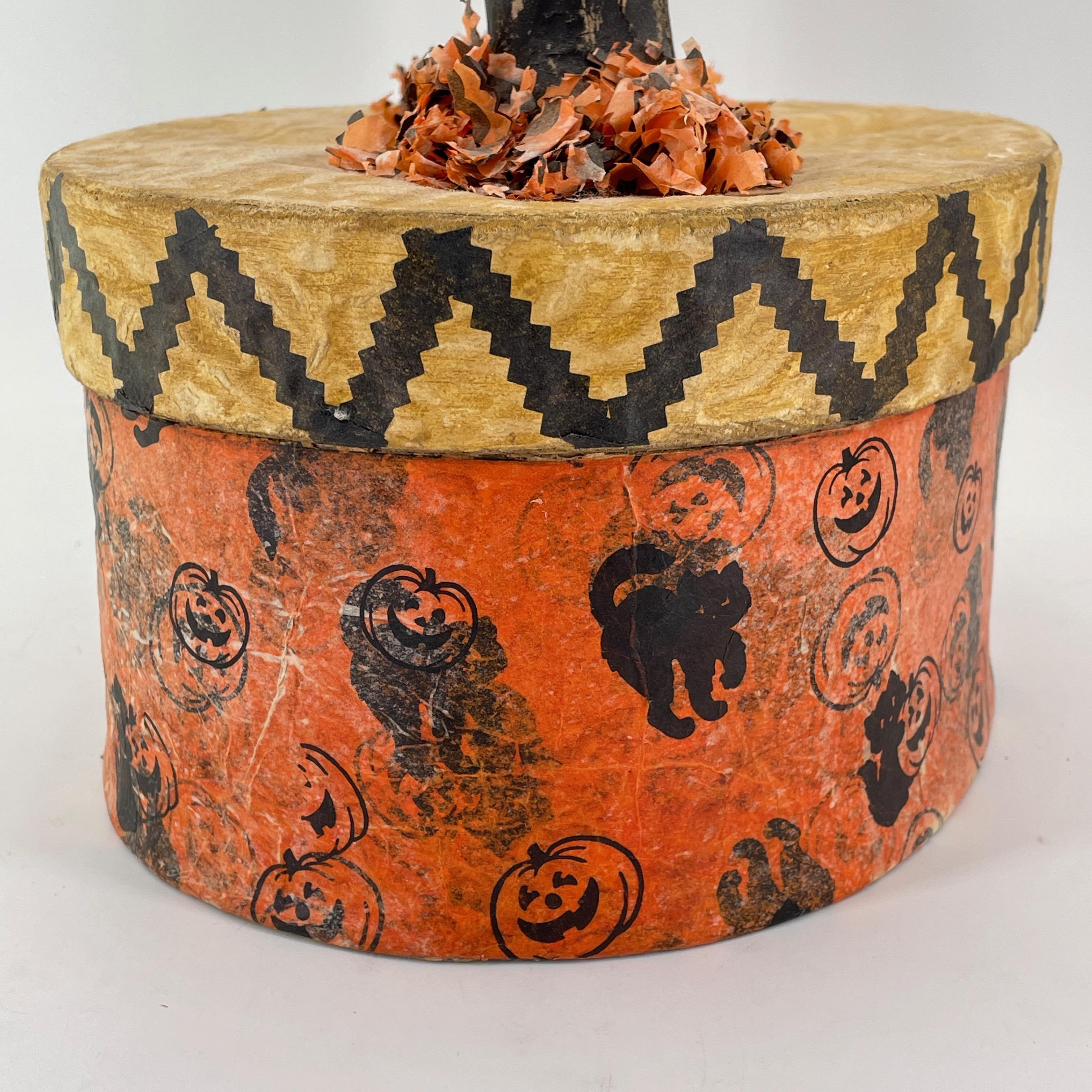 1930er Jahre Hallloween Papier Mache Schwarze Katze Candy Box Seltene amerikanische Mitte des Jahrhunderts im Angebot 8
