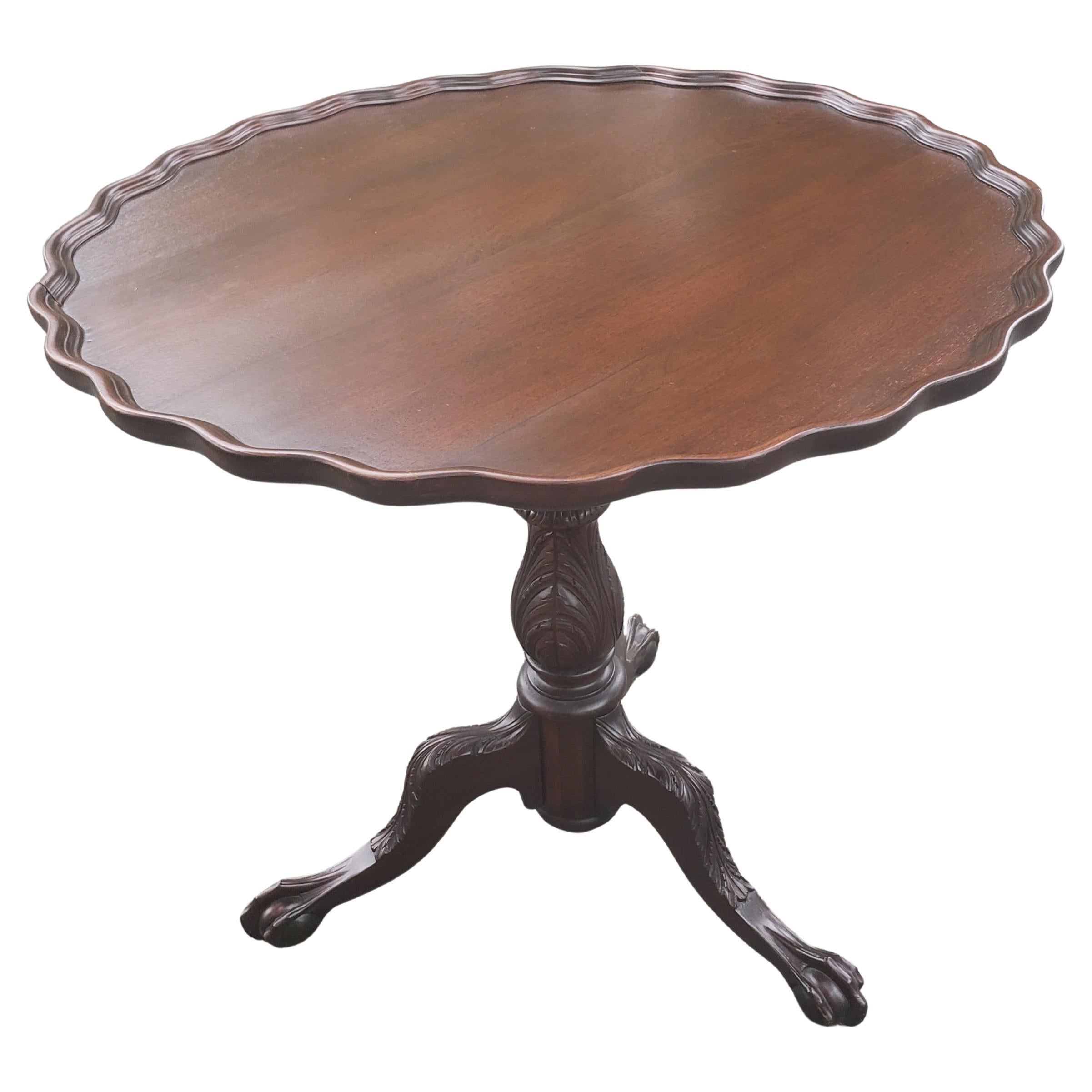 Hand-Carved 1930s Hand Crafted Mahogany Large Pie Crust Tilt-Top Table with Ball & Claw Feet For Sale
