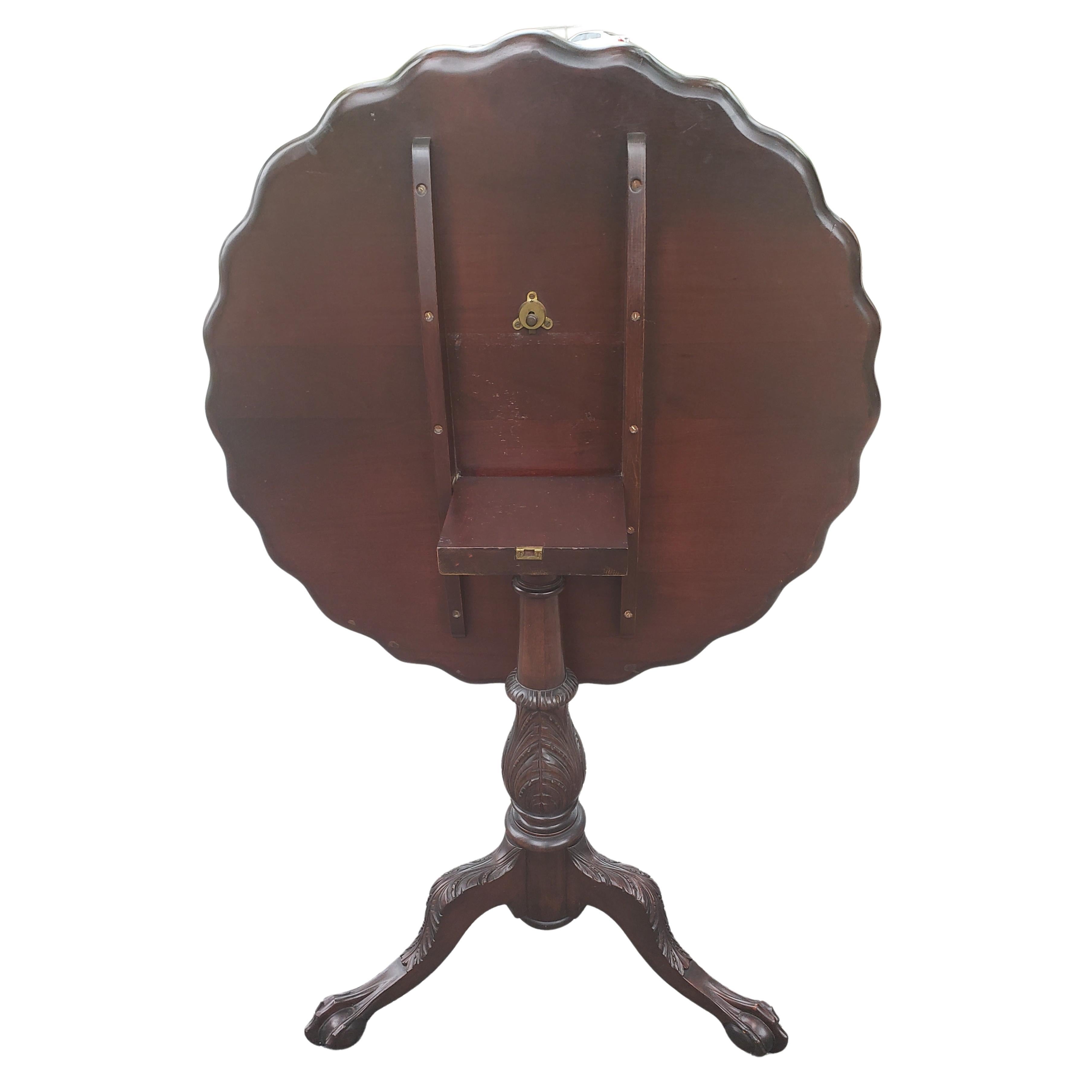 1930s Hand Crafted Mahogany Large Pie Crust Tilt-Top Table with Ball & Claw Feet In Good Condition For Sale In Germantown, MD