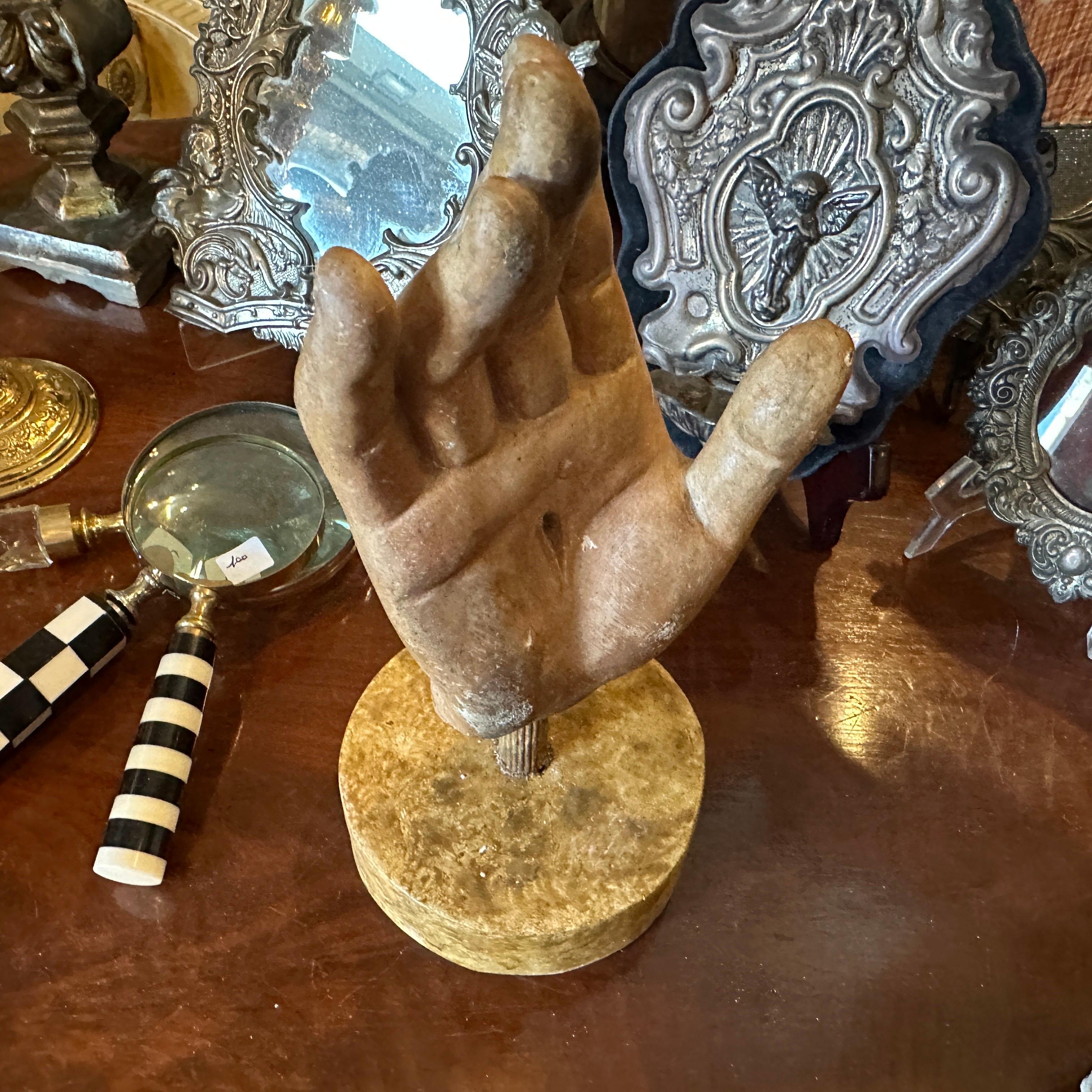 Siciliano Studio scolastico in gesso dipinto a mano degli anni '30 su una base in Wood dipinta con finto marmo in vendita
