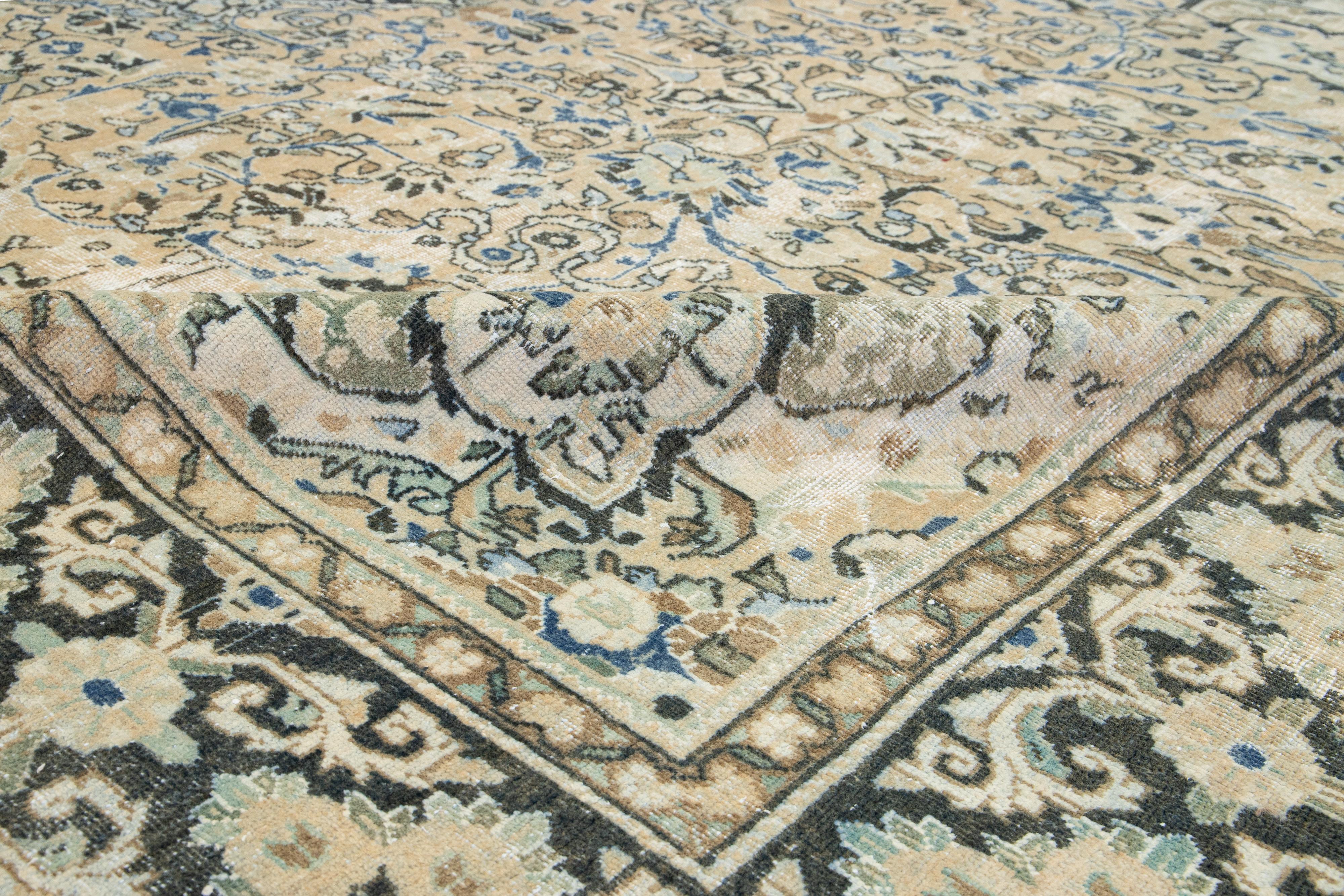 1930's Handmade Persian Mahal Wool Rug Featuring an Allover Blue Pattern  For Sale 4
