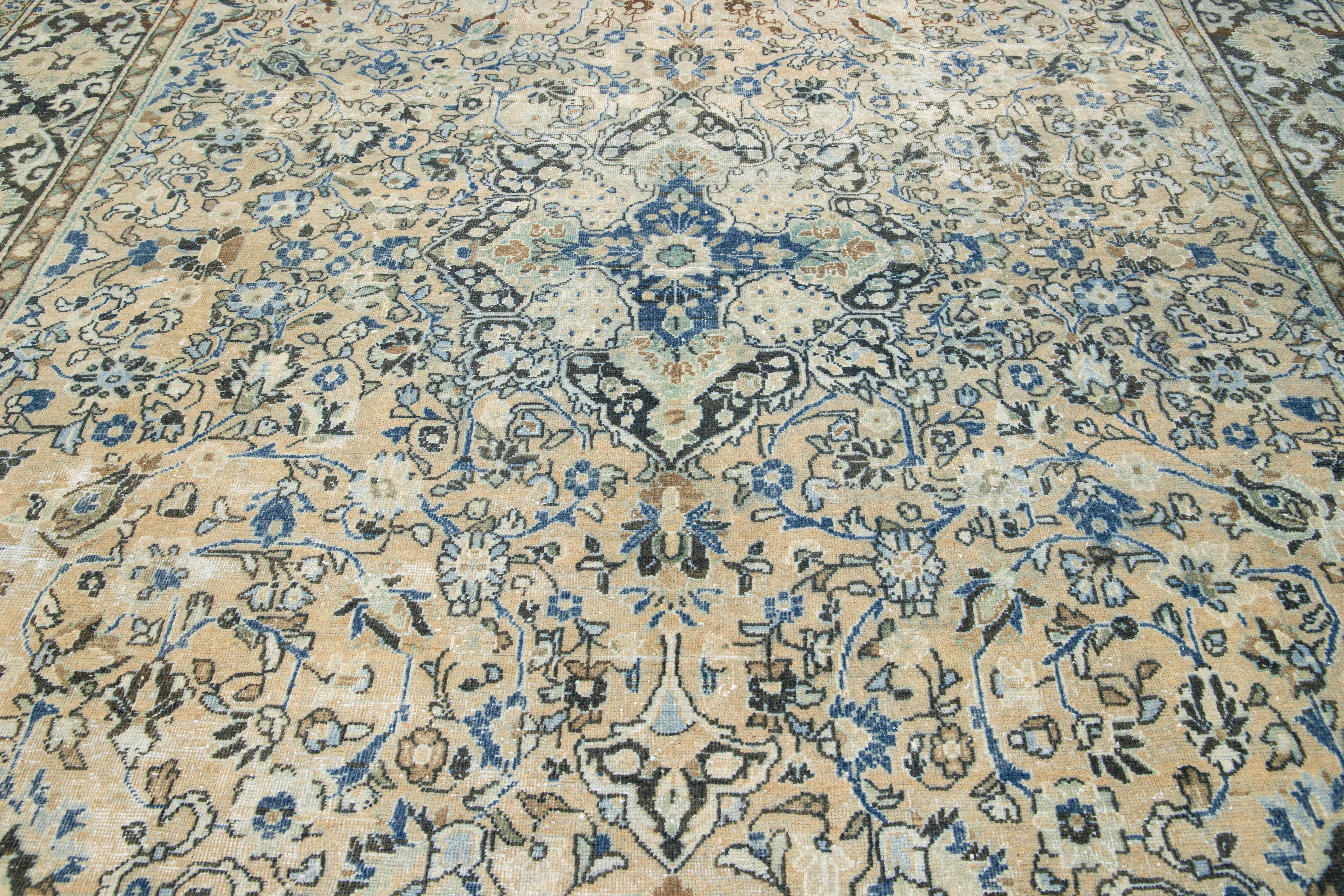 1930's Handmade Persian Mahal Wool Rug Featuring an Allover Blue Pattern  For Sale 2