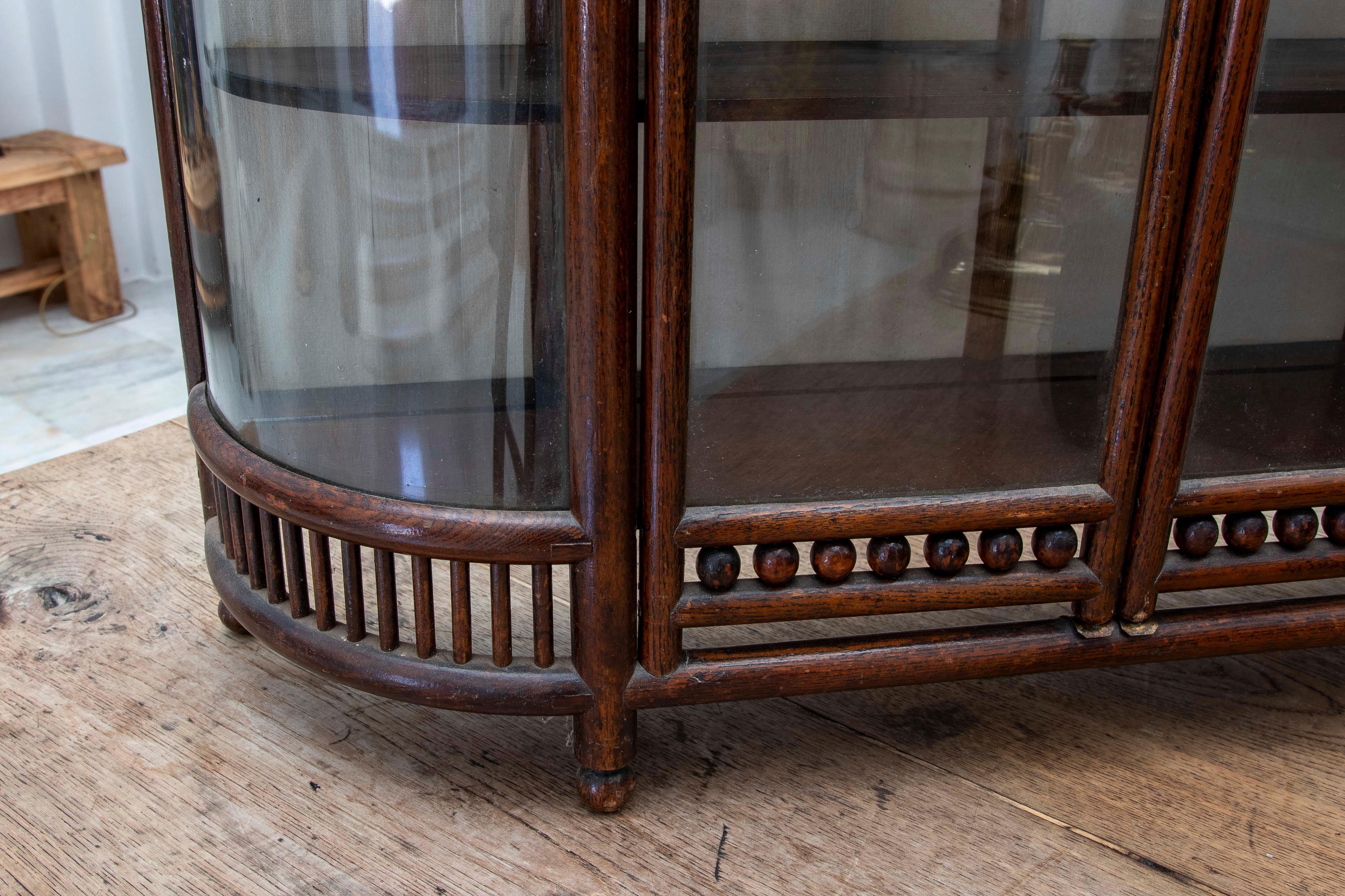 1930s Hanging Display Case in Turned Wood and Glass with Rounded Forms For Sale 10