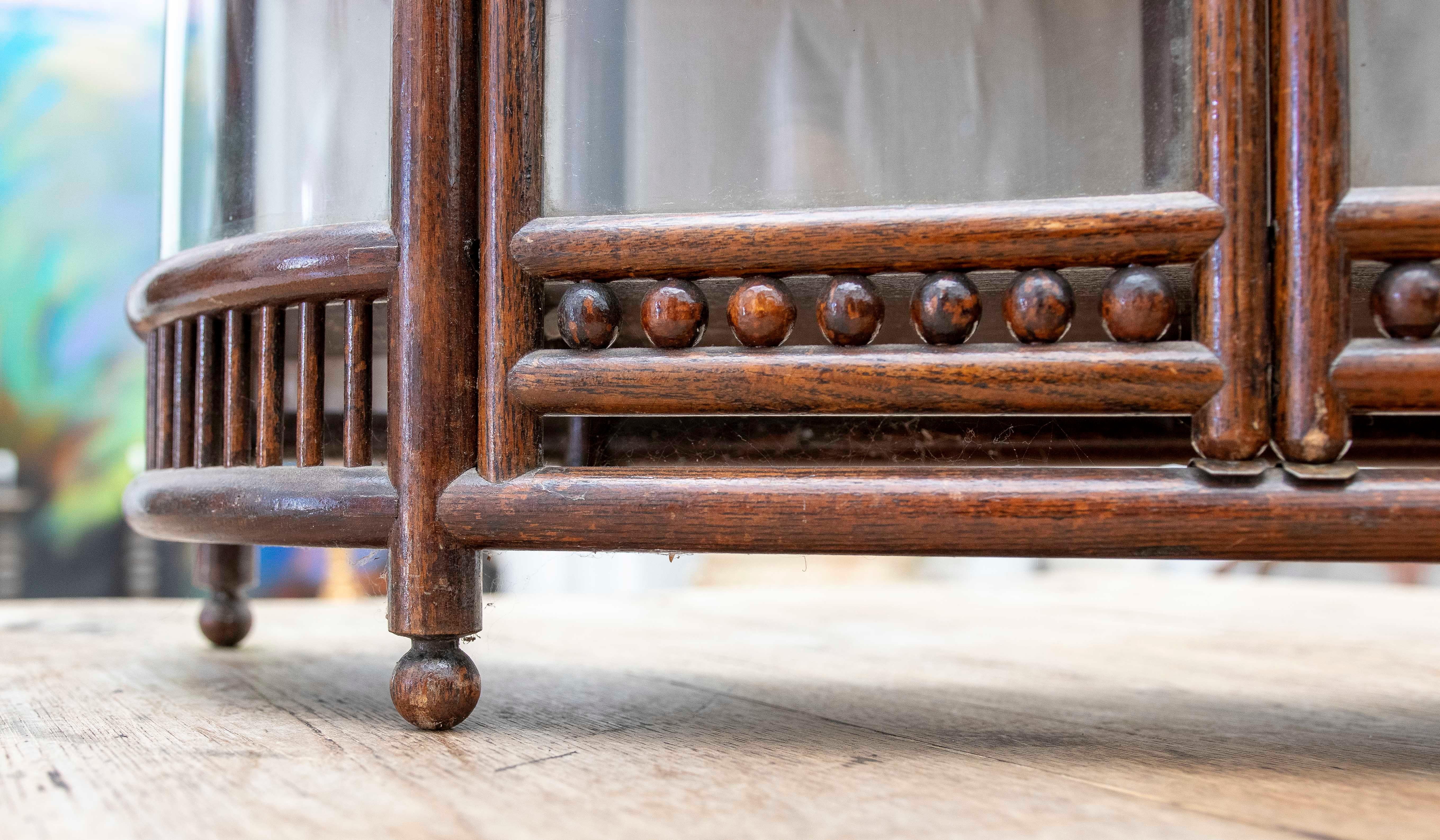 1930s Hanging Display Case in Turned Wood and Glass with Rounded Forms For Sale 13