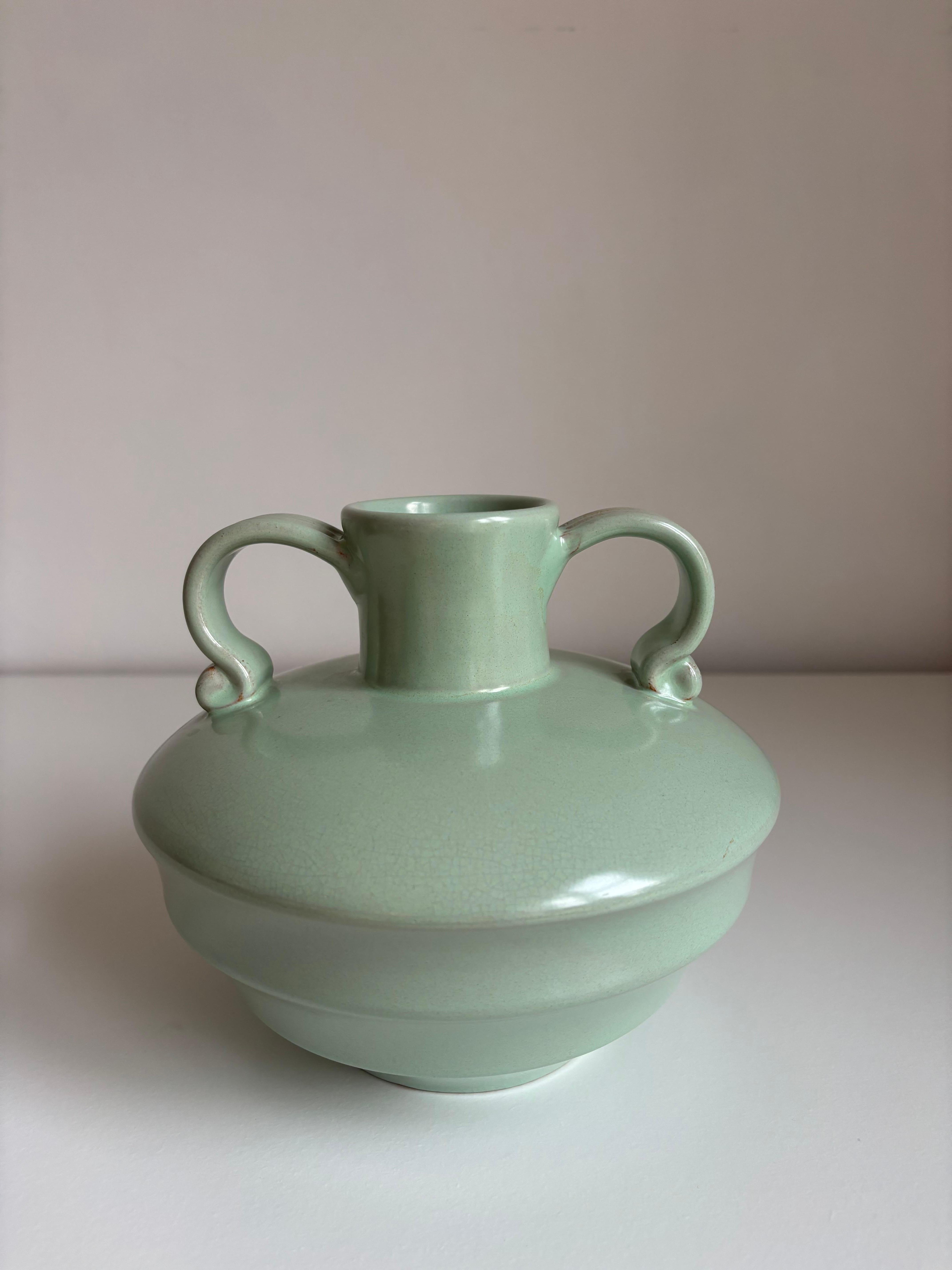 Vase en céramique vert menthe de Harald Östergren des années 1930, Upsala Ekeby, Suède en vente 2