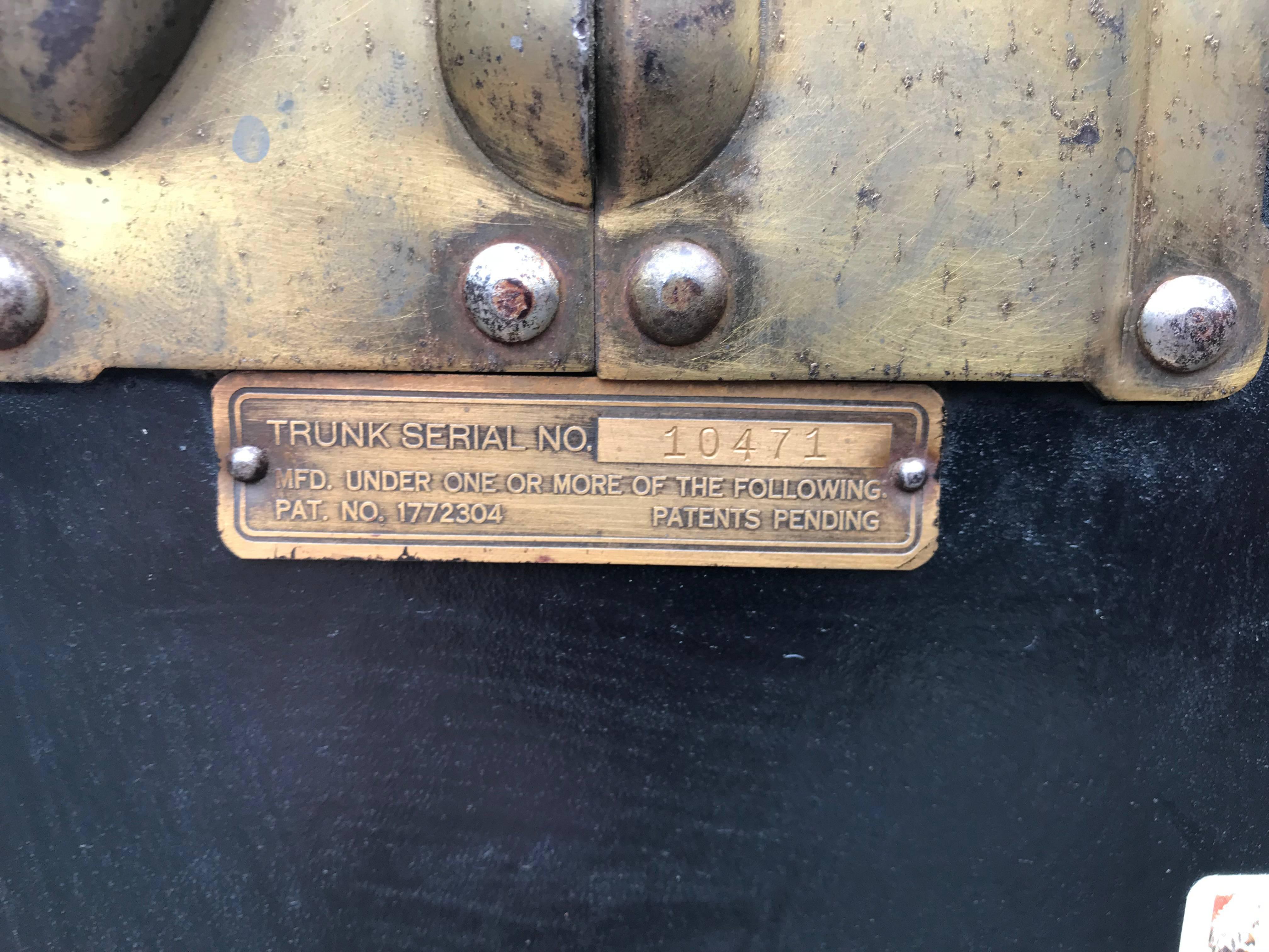 1930s Hartmann Wardrobe Turn Table Leather Steamer Trunk with Key 1