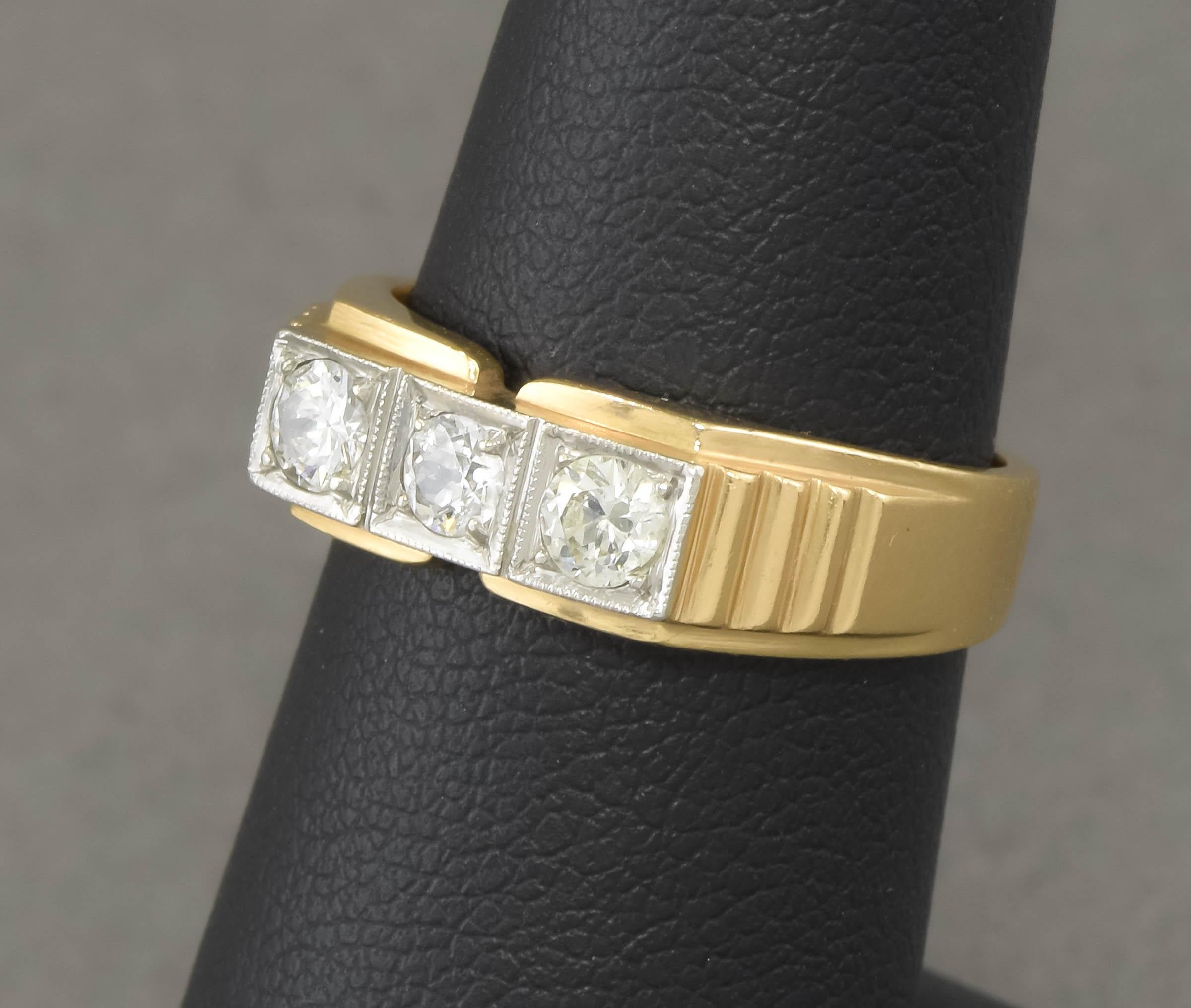 Art déco Bague à anneau en or 18 carats et platine avec diamants taille européenne, années 1930, pour hommes ou femmes en vente