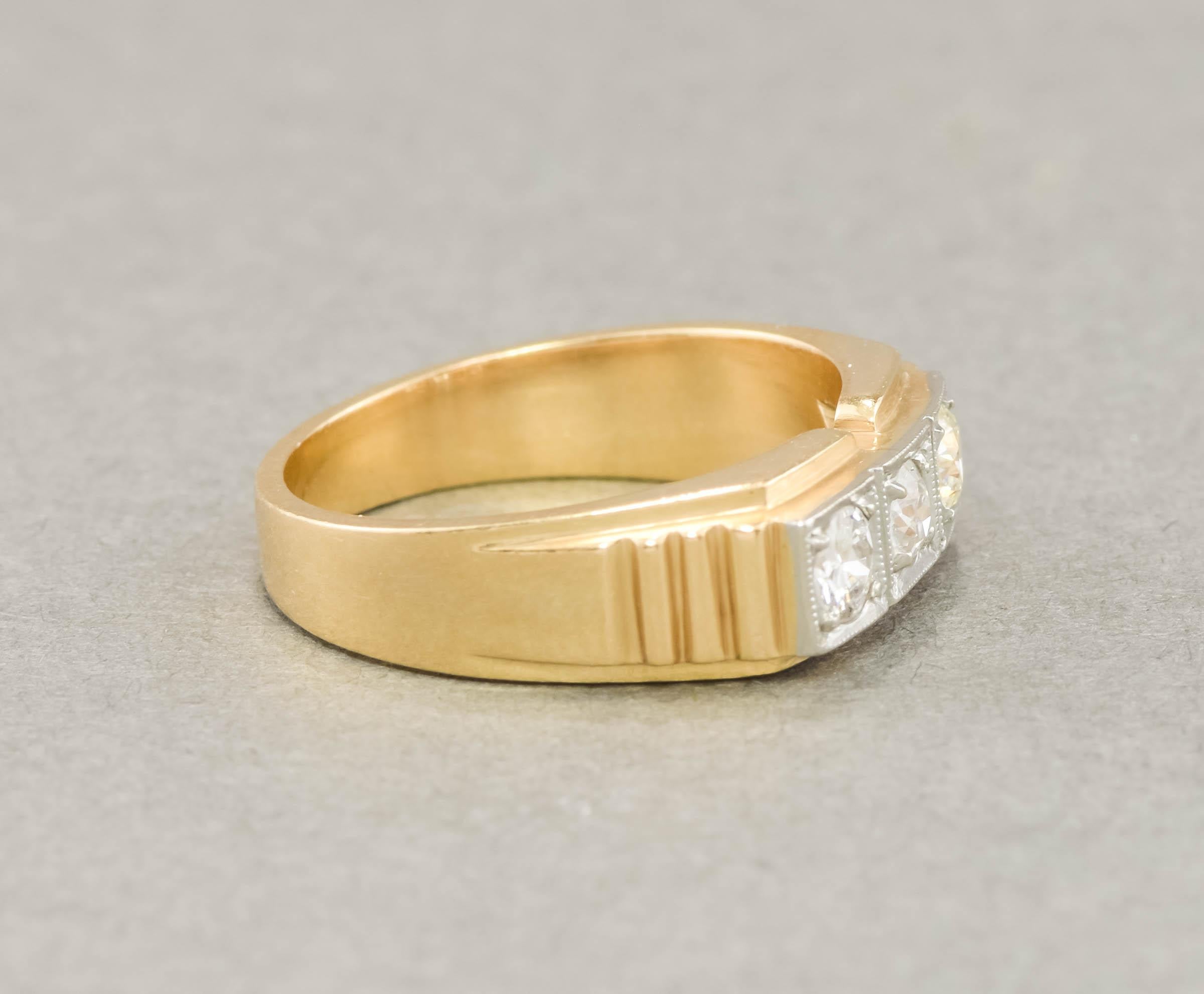 Bague à anneau en or 18 carats et platine avec diamants taille européenne, années 1930, pour hommes ou femmes en vente 3
