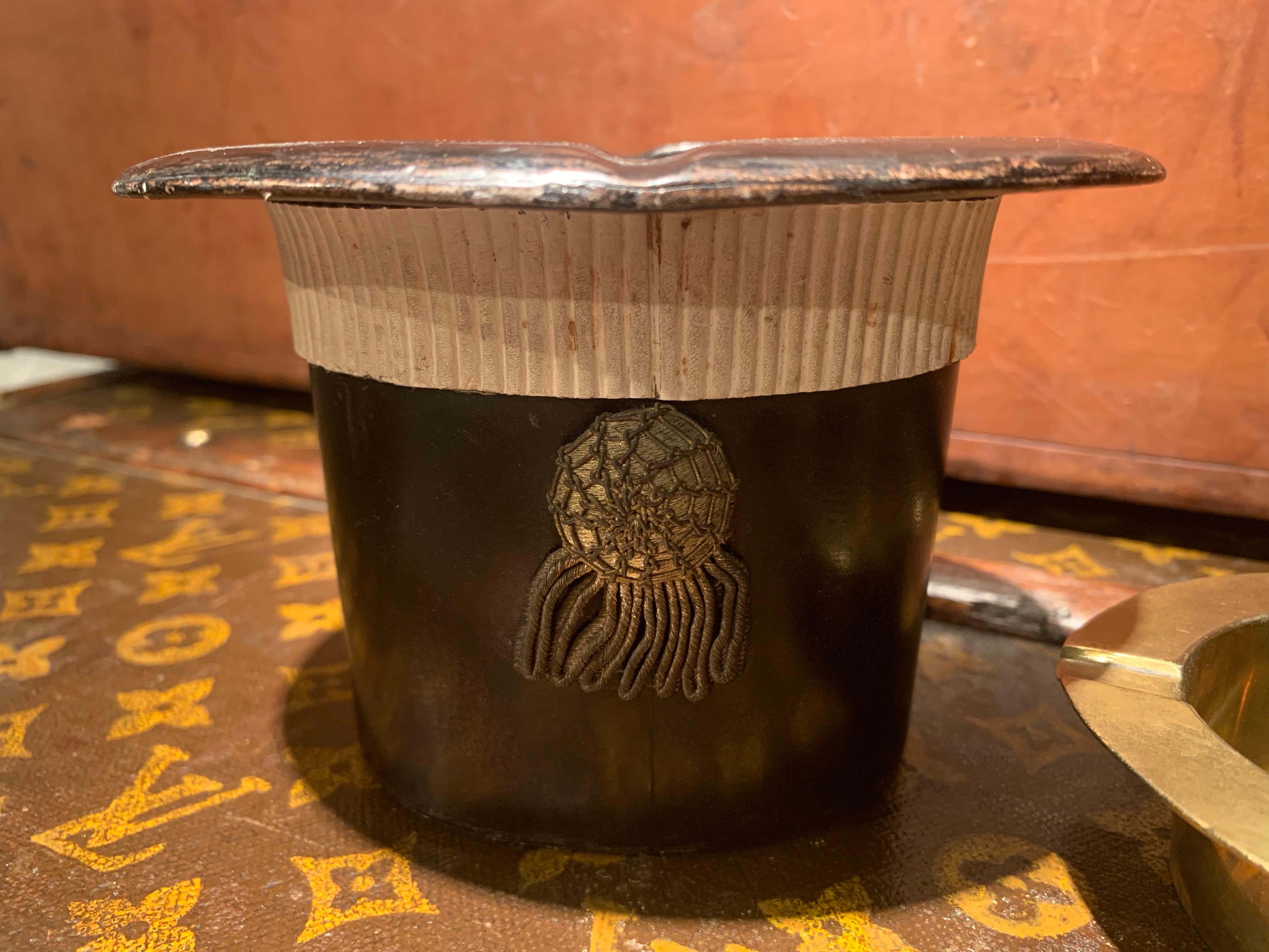 1930s Hermès Top Hat Ashtray In Good Condition In Hong Kong, HK