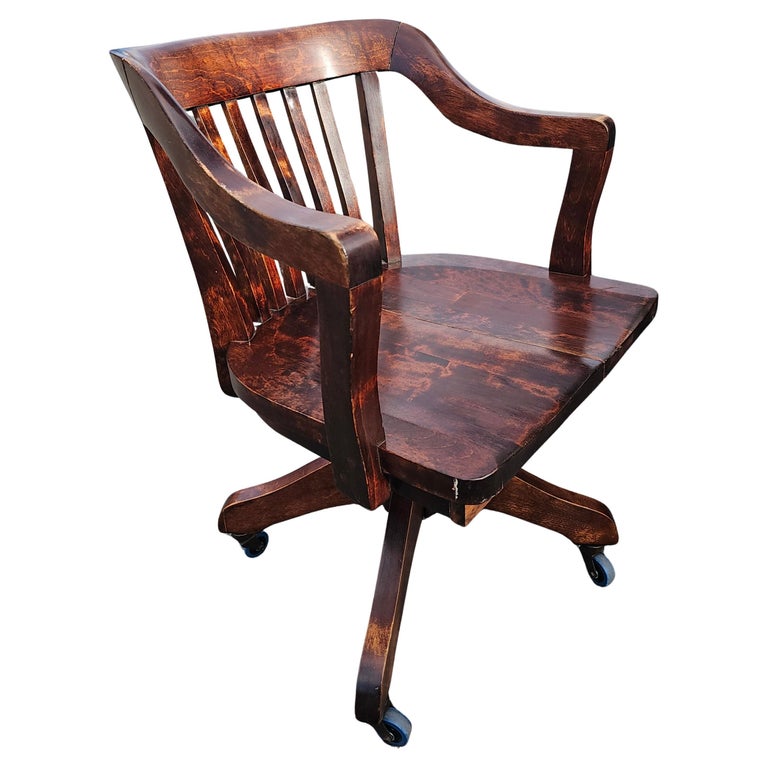 1930s Heywood Wakefield Walnut Swivelling Tilting Rolling Banker Office  Chair