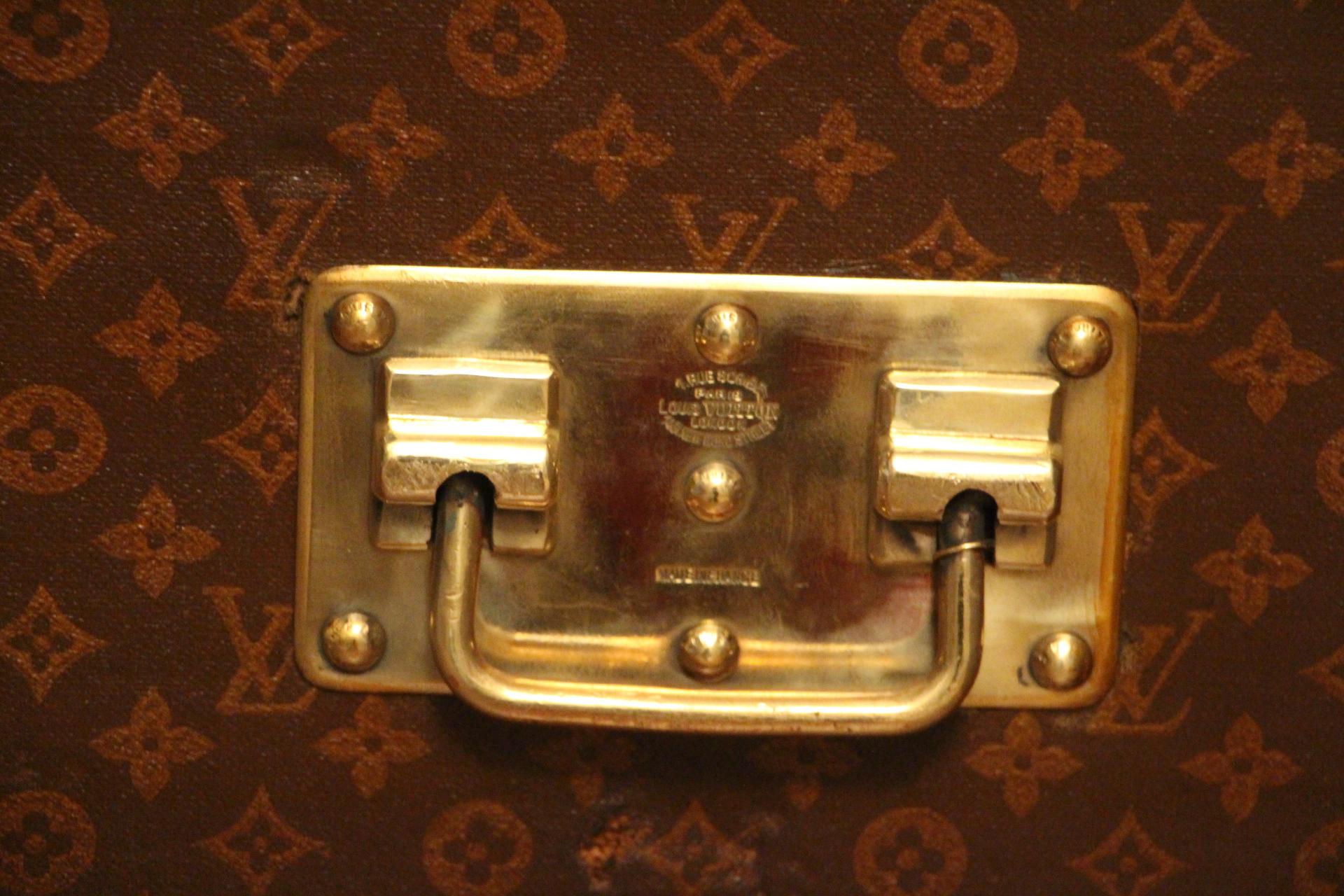 1930s High Louis Vuitton Trunk, Louis Vuitton Courrier Steamer Trunk 4