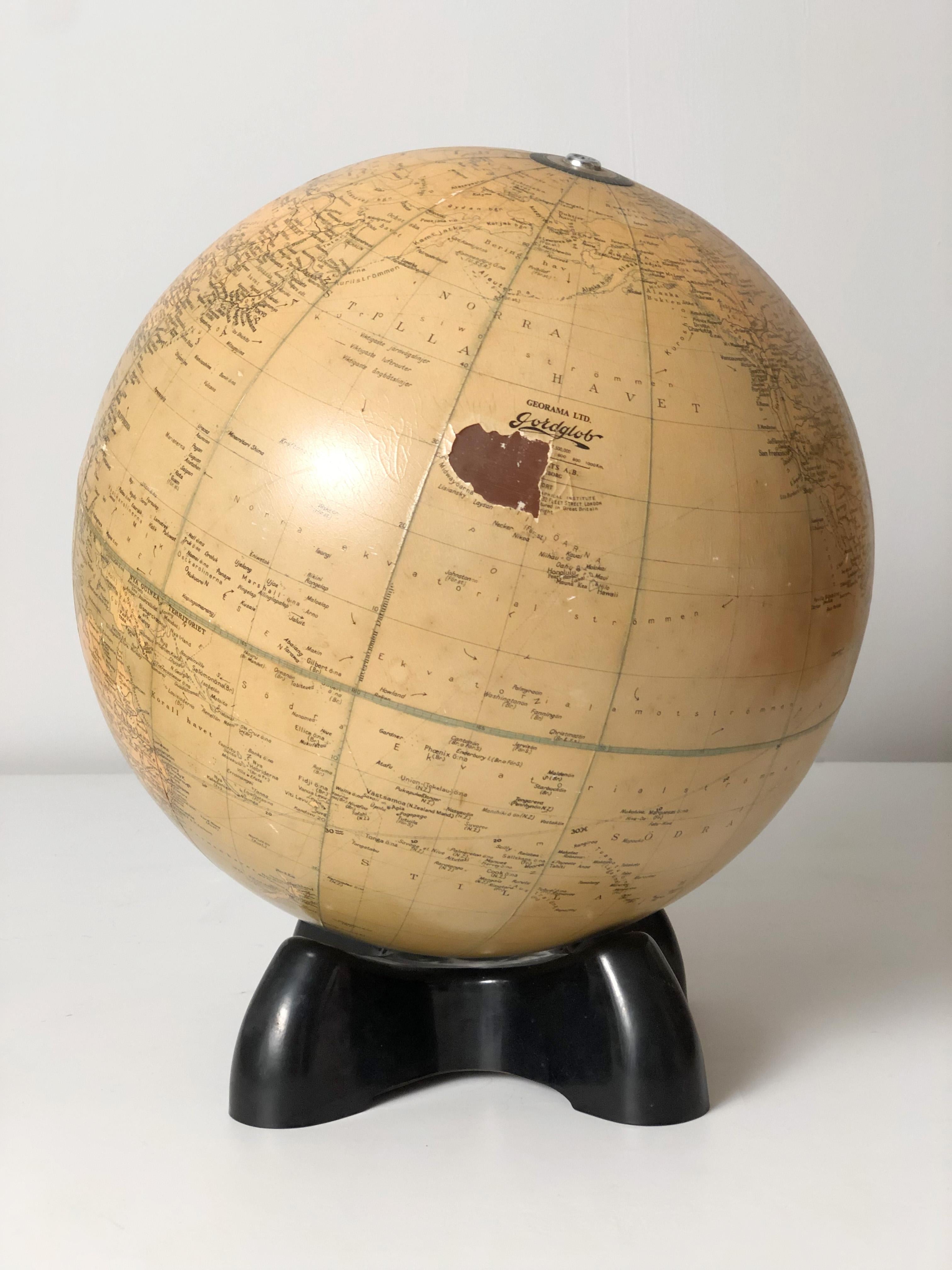 Bakelite 1930’s Illuminated Art Deco Terrestrial Globe By Georama Ltd. London