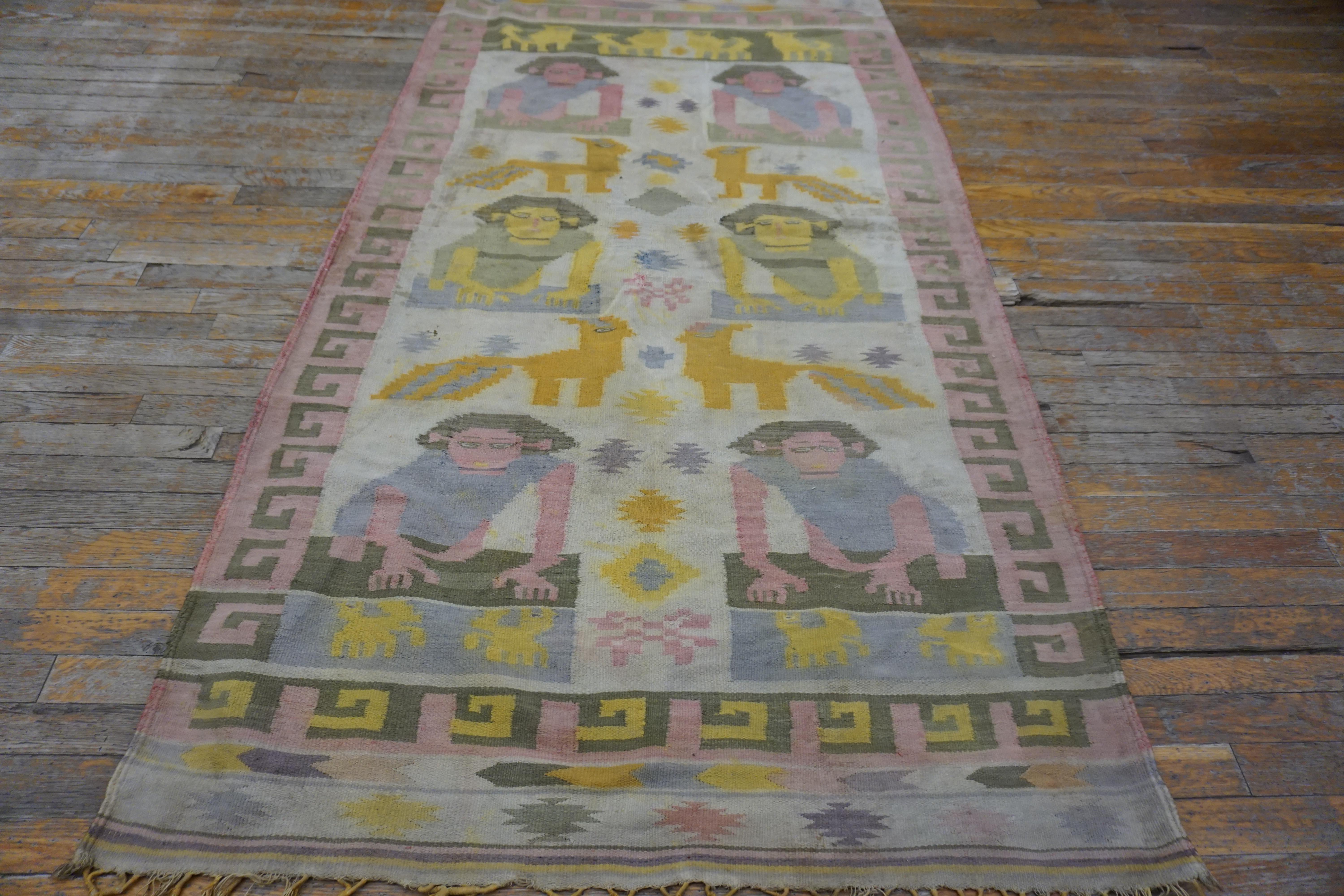 Indischer Dhurrie-Teppich aus Baumwolle mit Bildmotiven aus den 1930er Jahren (  4' x 7' - 122 x 213 ) (Mitte des 20. Jahrhunderts) im Angebot