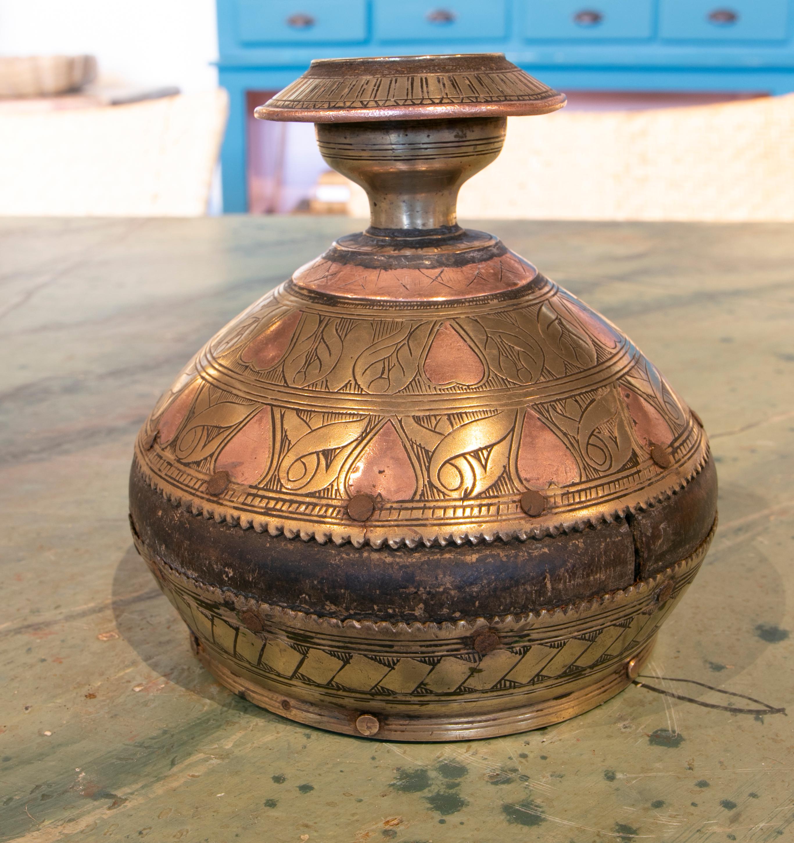 1930s Indu simple bronze vessel.