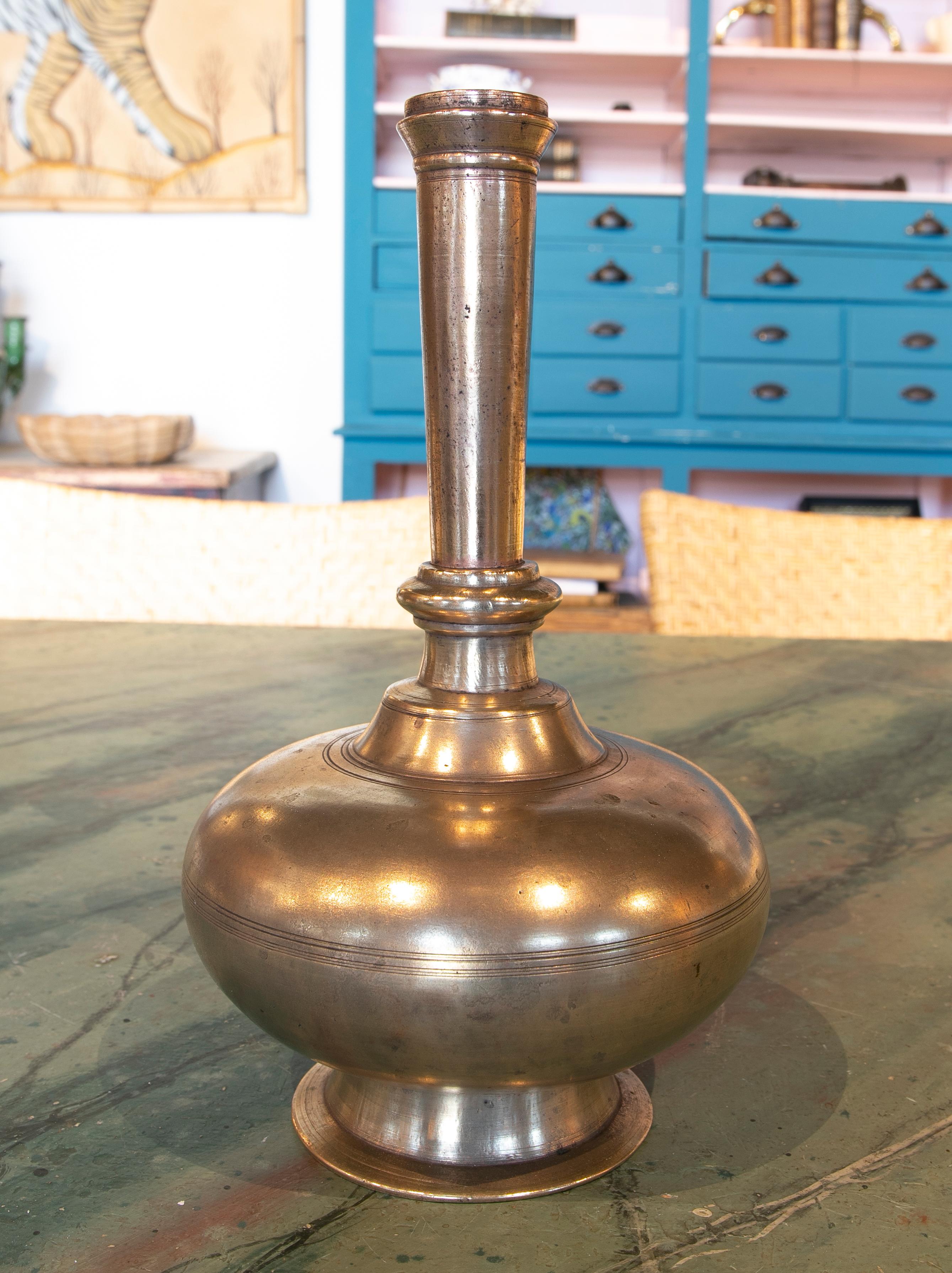 1930s Indu Simple Bronze Vessel In Good Condition In Marbella, ES