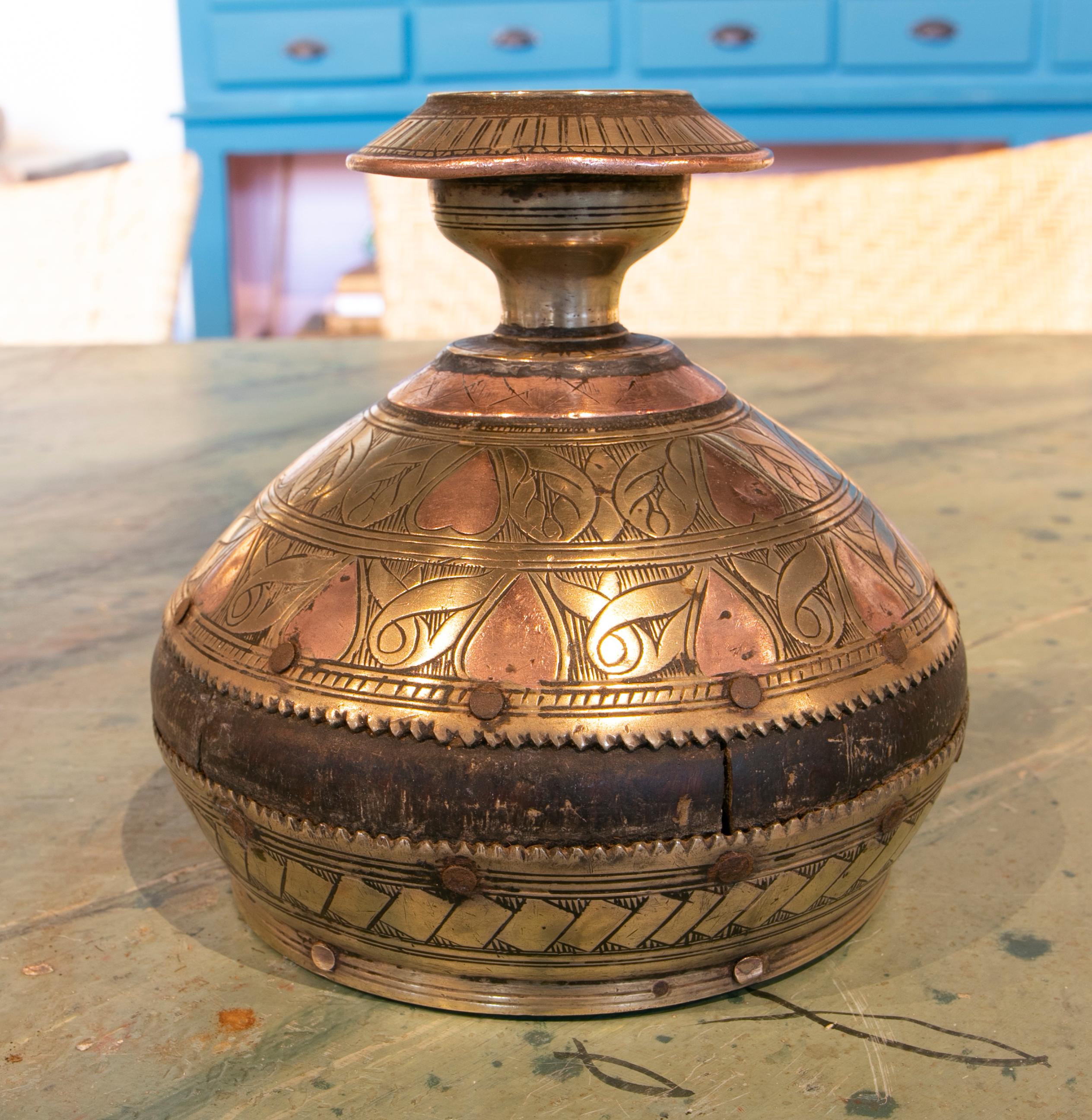 Indian 1930s Indu Simple Bronze Vessel