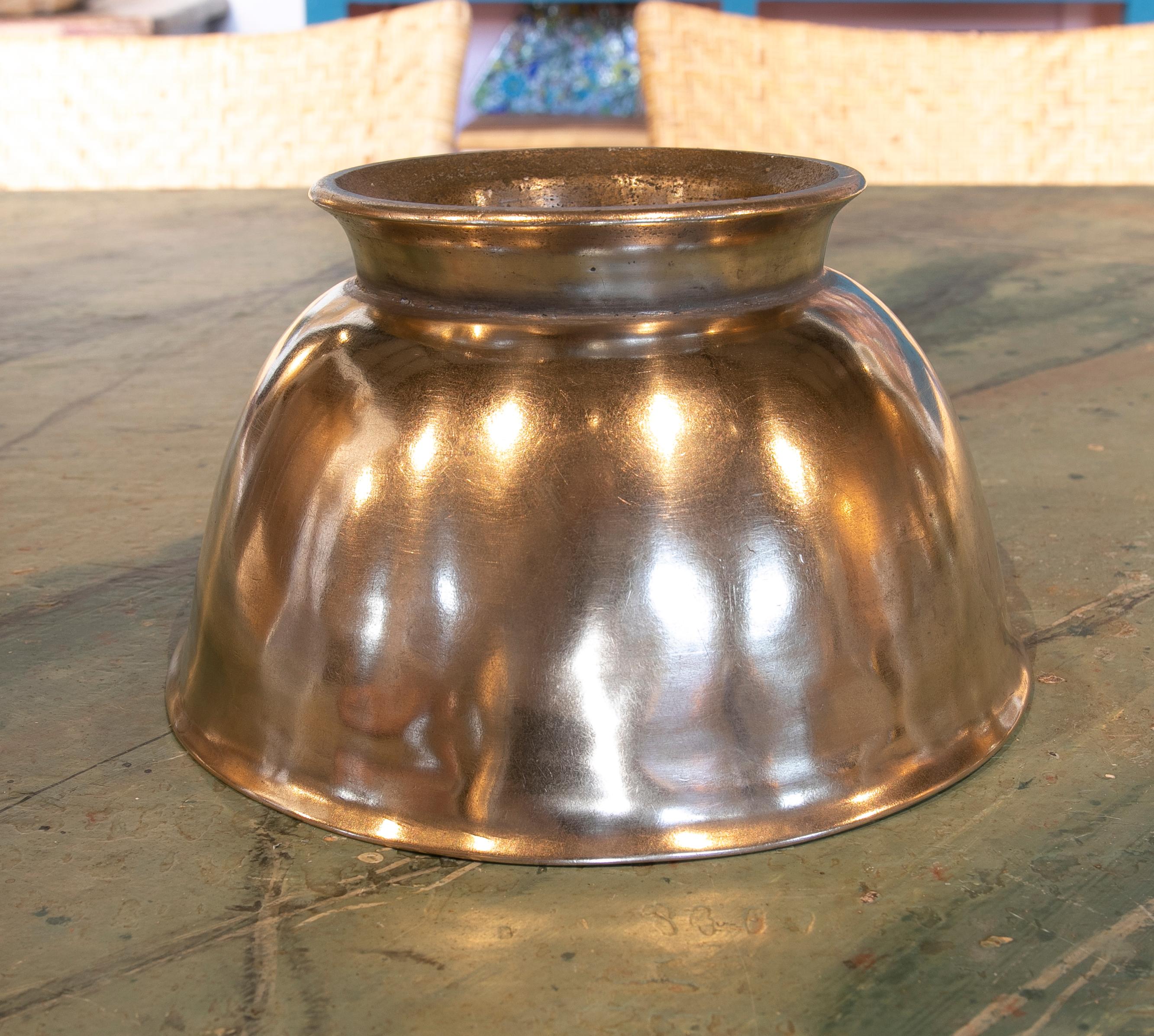 1930s Indu Simple Bronze Vessel For Sale 1