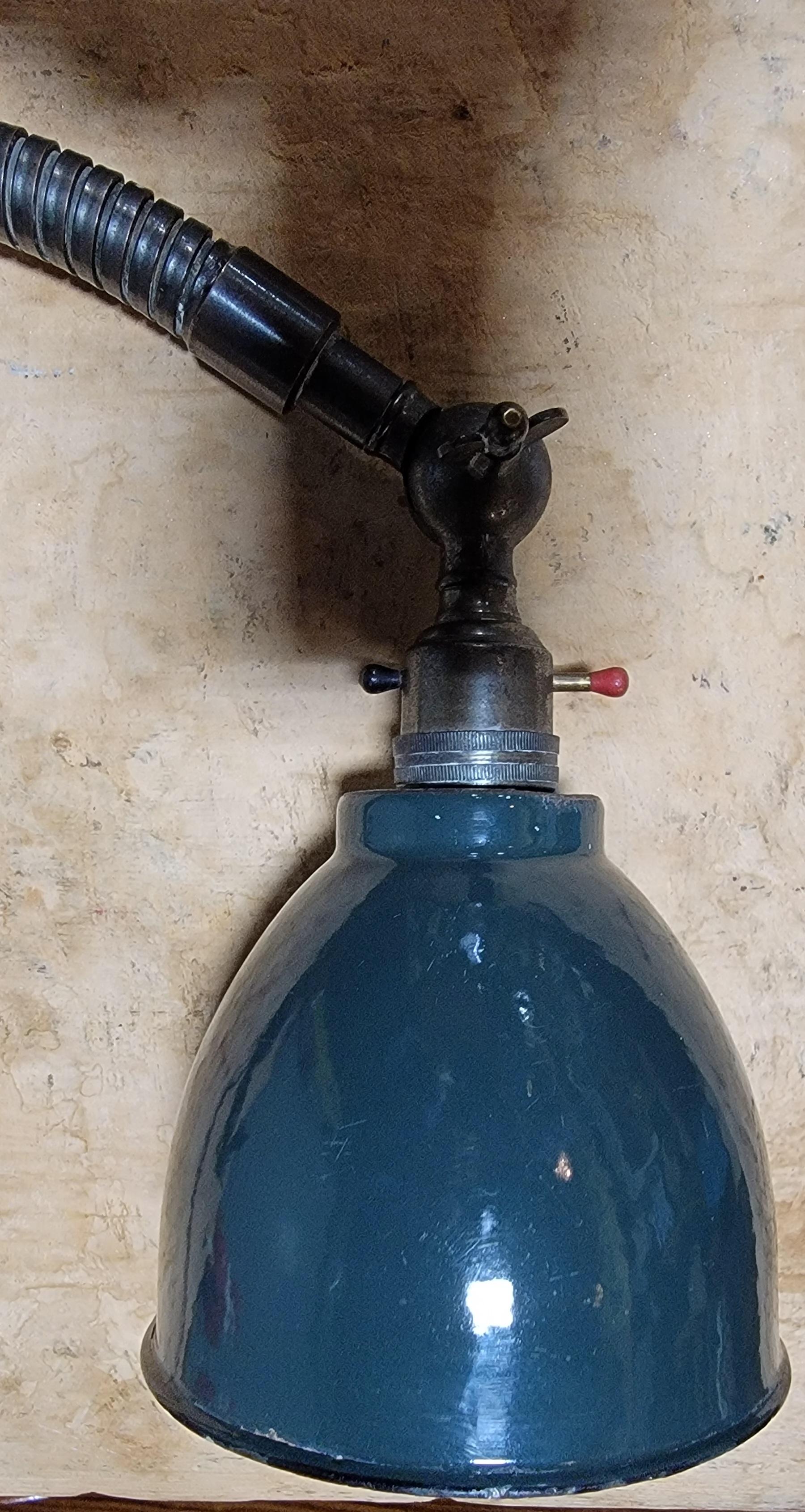 1930's Industrial Articulating Work Lamp with Green Porcelain Enamel Shade For Sale 5