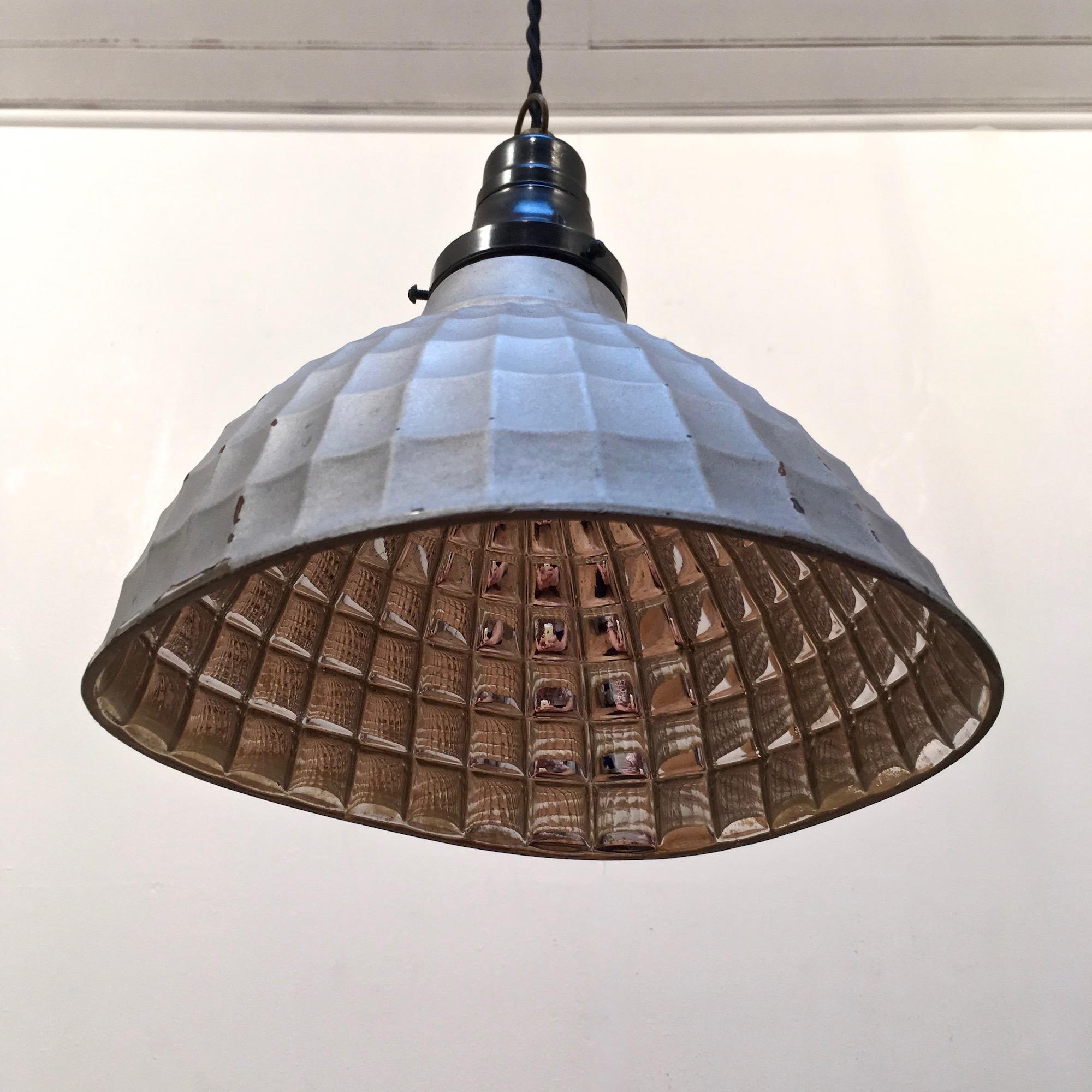 Mid-20th Century 1930s Industrial Pendant Lamp For Sale
