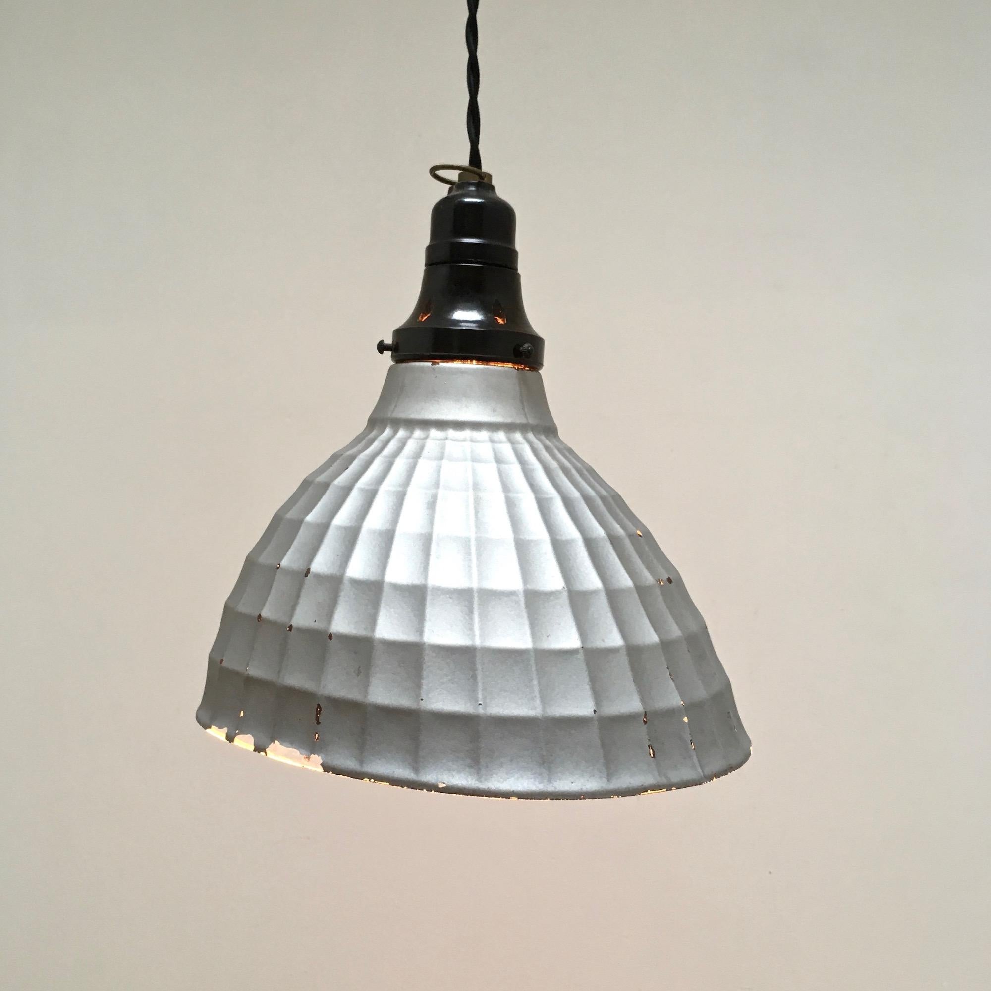 1930s Industrial Pendant Lamp For Sale 1