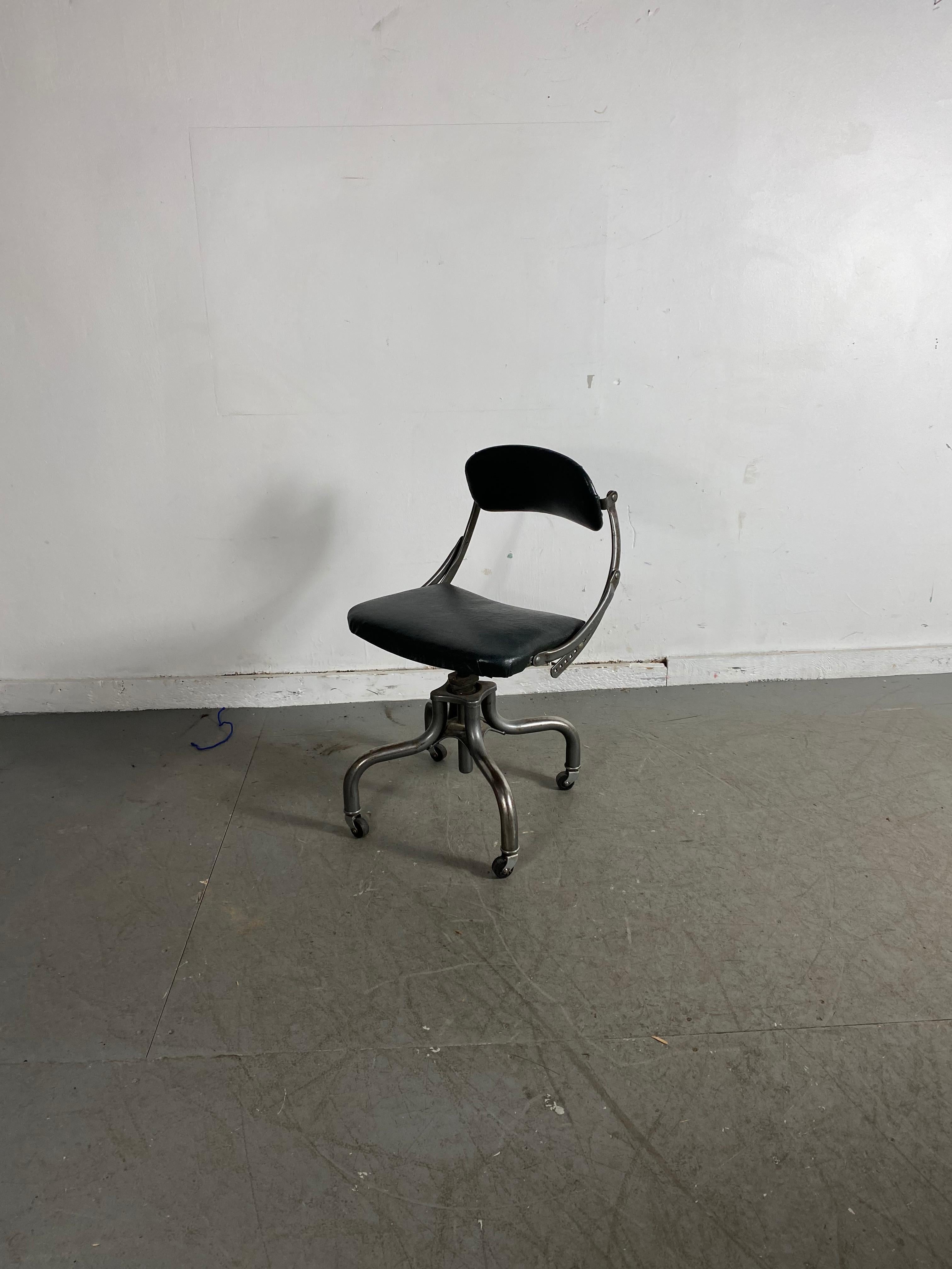 1930s Industrial Swivel Task / Desk Chair manufactured by Do/ More, Art Deco 3