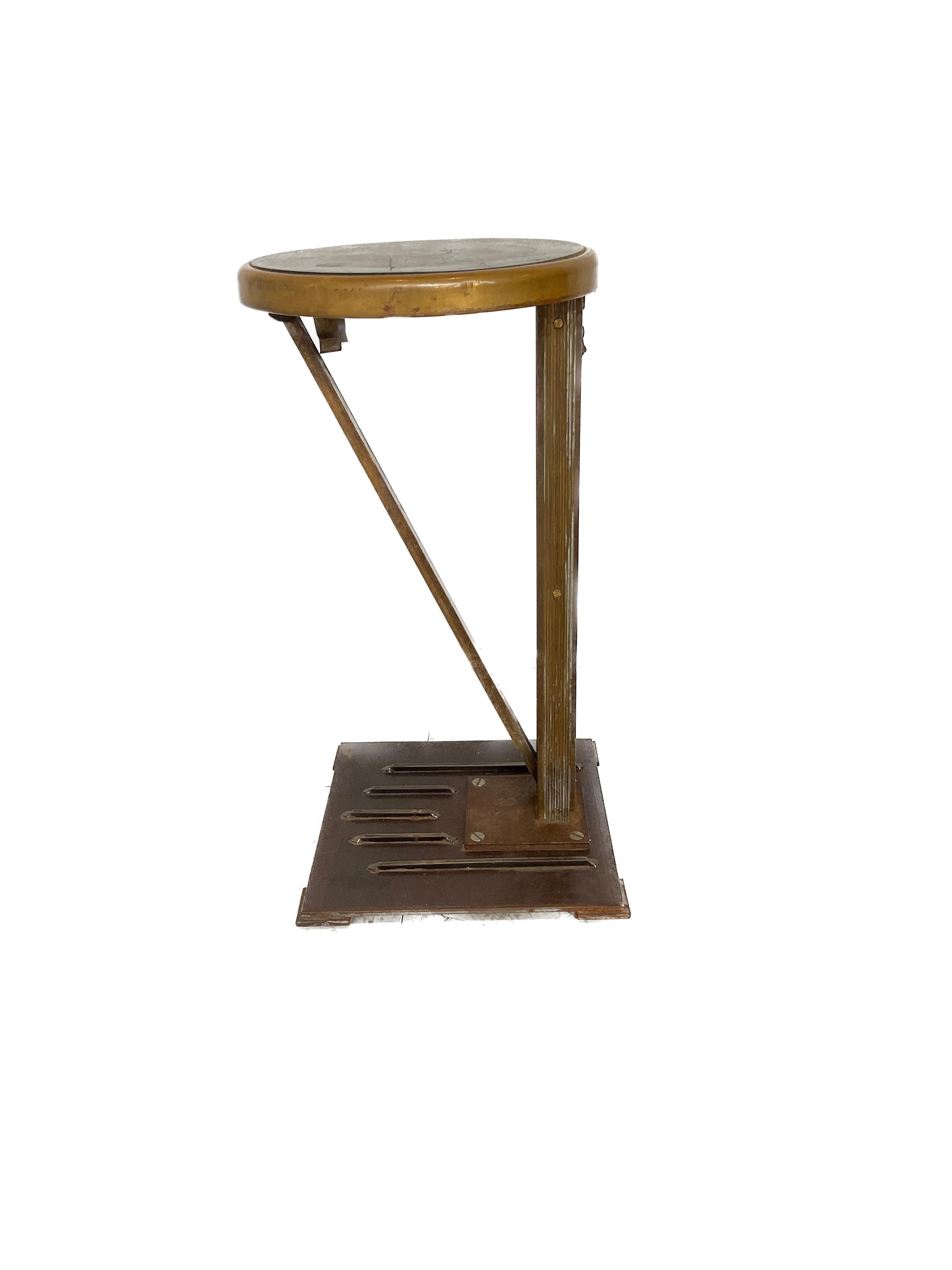 collapsable bar stool