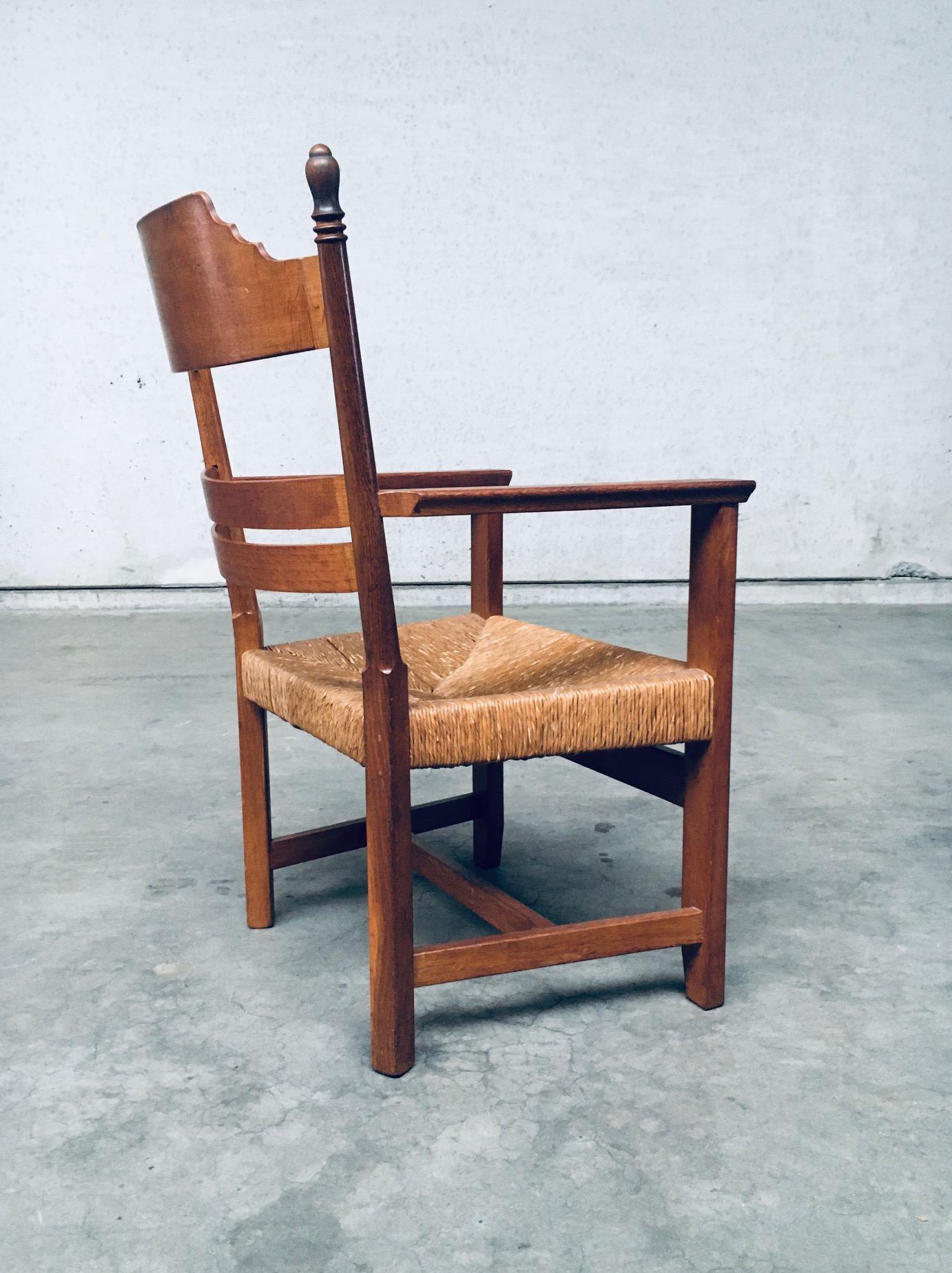 1930er Jahre Italienische Alpen Rustic Design Geschnitzt Großer Sessel im Angebot 1