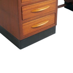 1930s, Italian Art Deco Desk Writing Table Four Drawers in Blond Walnut