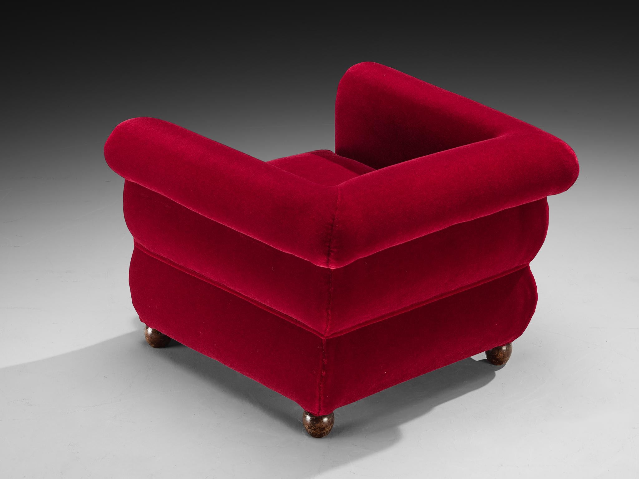 1930s Italian Art Deco Pair of Lounge Chairs in Pierre Frey Mohair In Good Condition For Sale In Waalwijk, NL