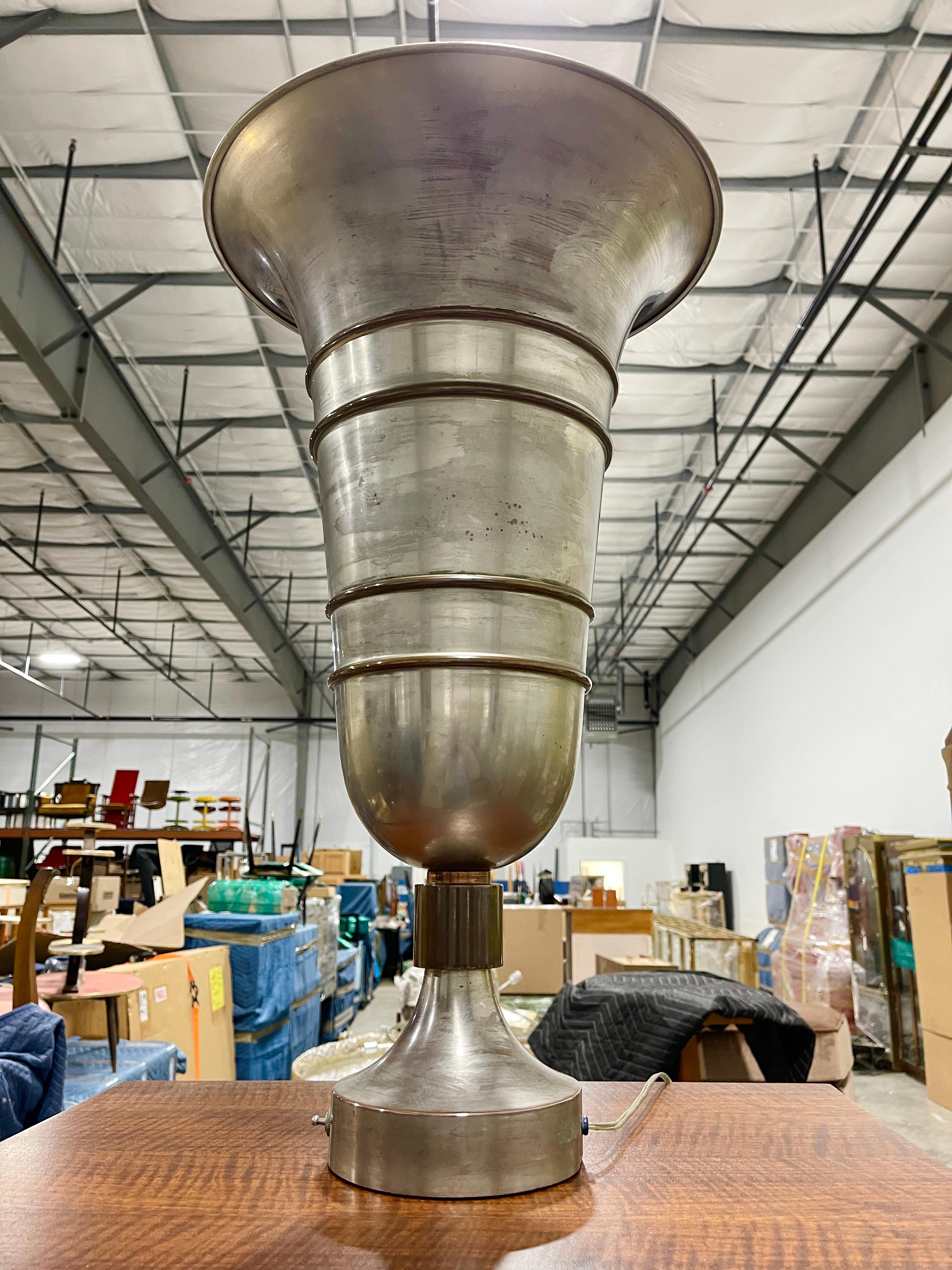 Burnished 1930’s Italian Art Deco Trumpet Vase Lamp For Sale
