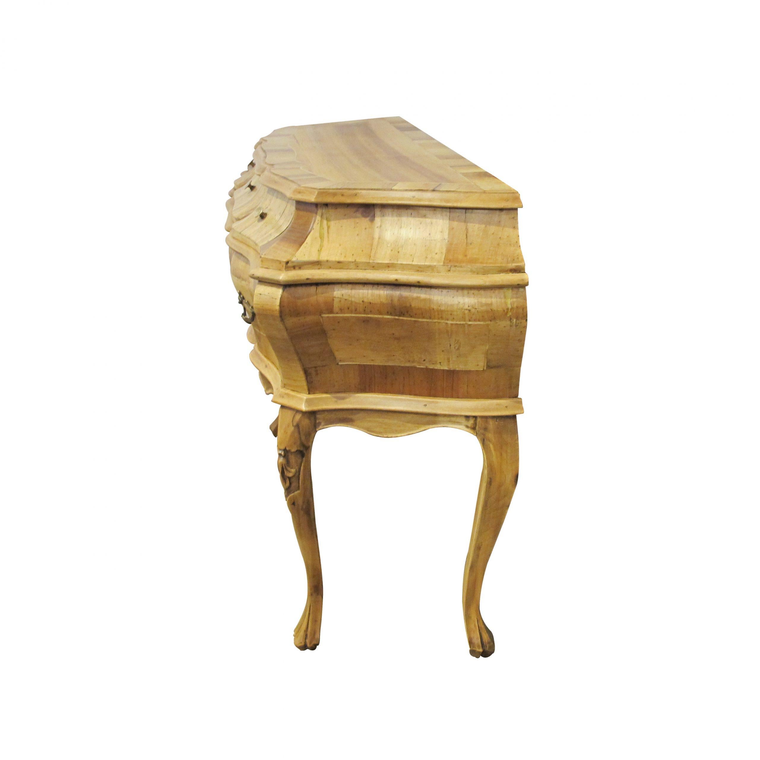 Brass 1930s Italian Bombé Burl Olive Wood with Burl Walnut Marquetry Chest of Drawers For Sale