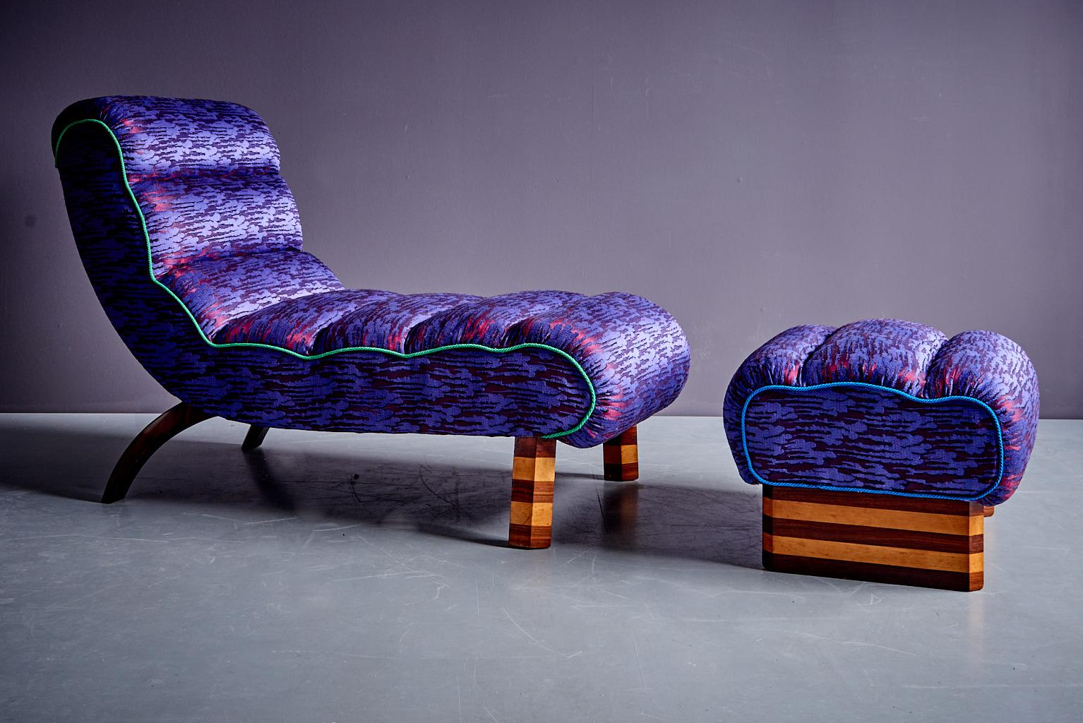Art déco Chaise longue italienne des années 1930 avec un tissu fabriqué par Prelle, curated by Julia King en vente