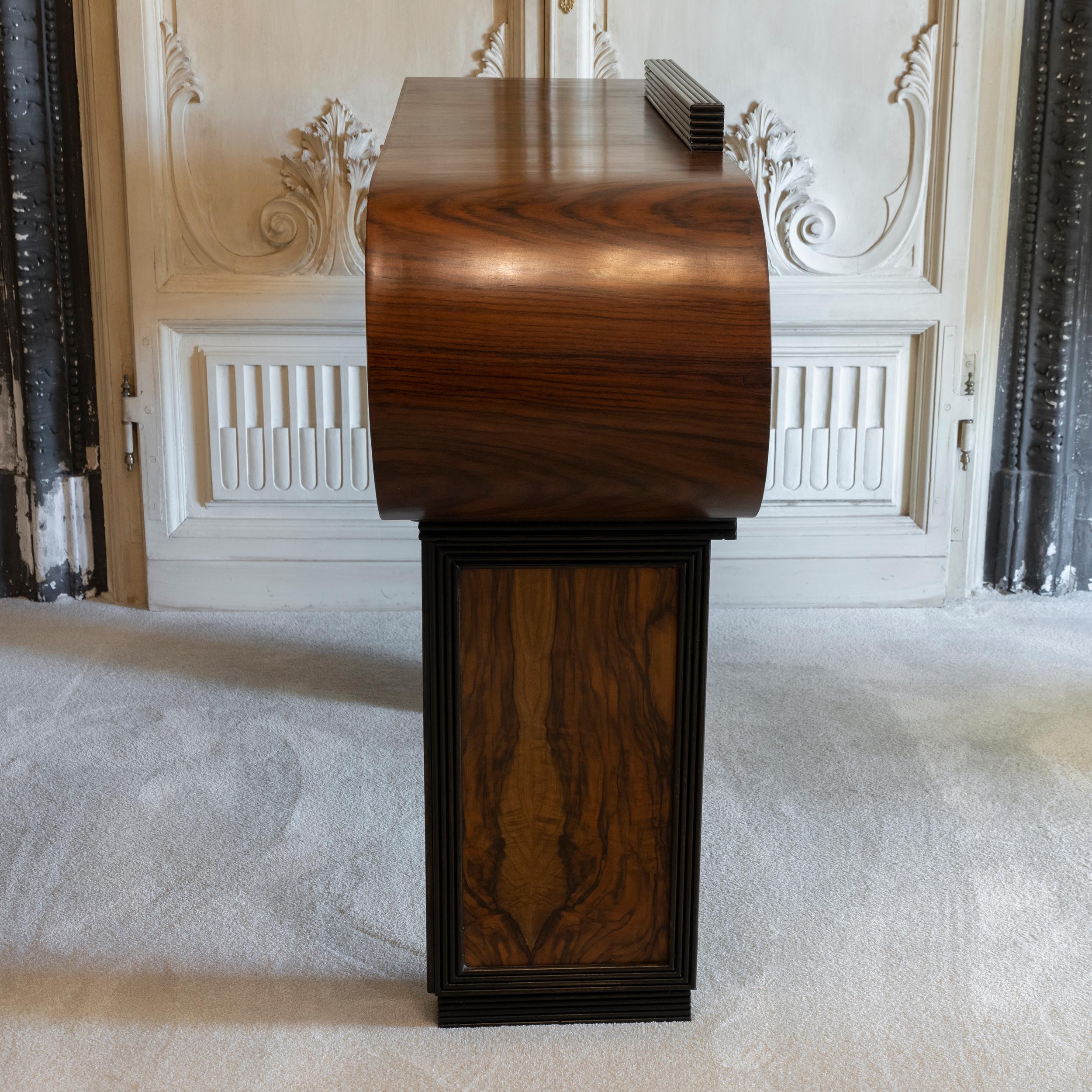 1930s Italian Deco Console Table with Drawers Palisander, Mahogany and Walnut For Sale 3