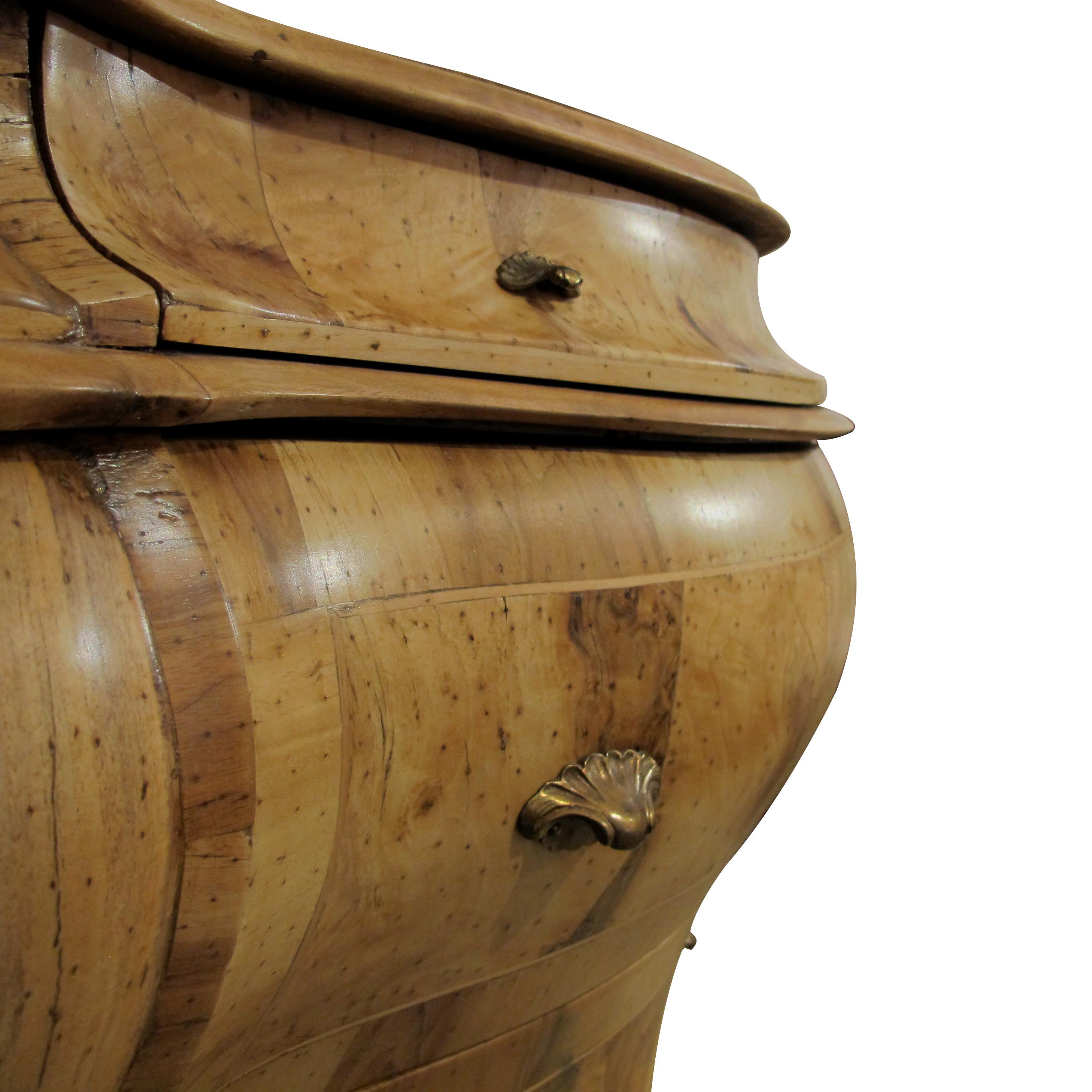 1930s Italian Large Bombé Chest of Drawers, Burl Olive Wood & Burl Walnut Marque 3