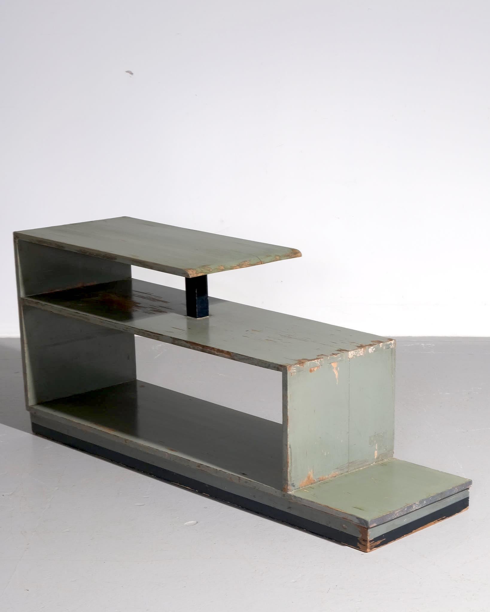 Mid-20th Century 1930s Italian Mario Dezzutti lacquered wood Etagere shelf For Sale