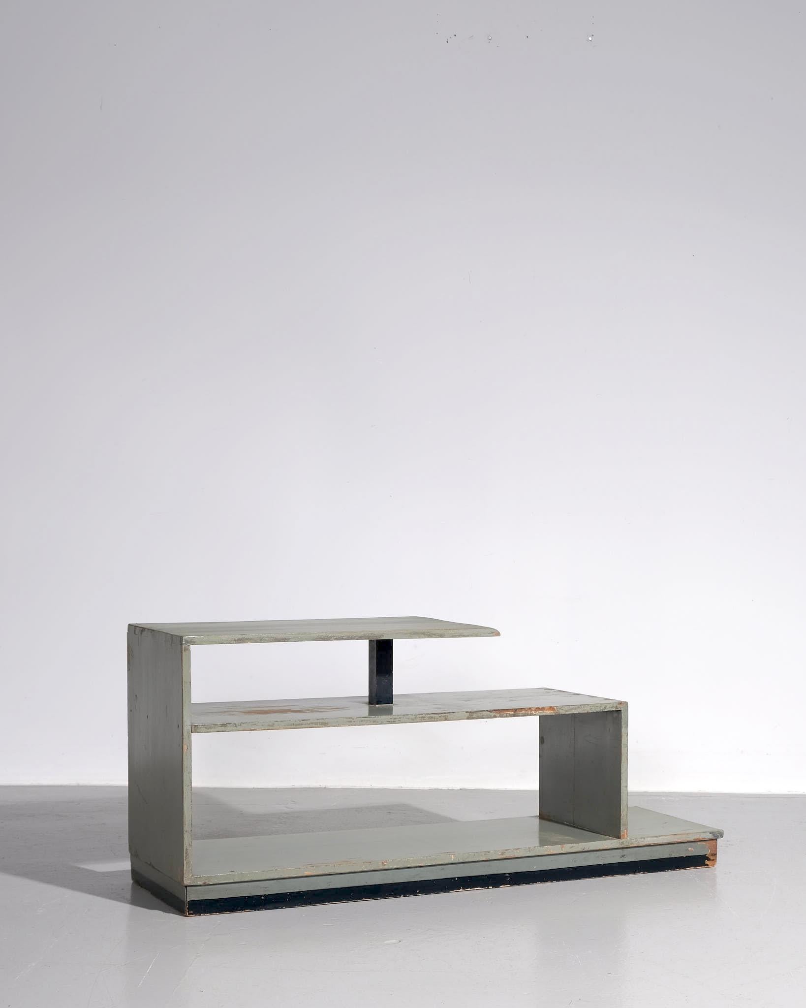 Wood 1930s Italian Mario Dezzutti lacquered wood Etagere shelf For Sale