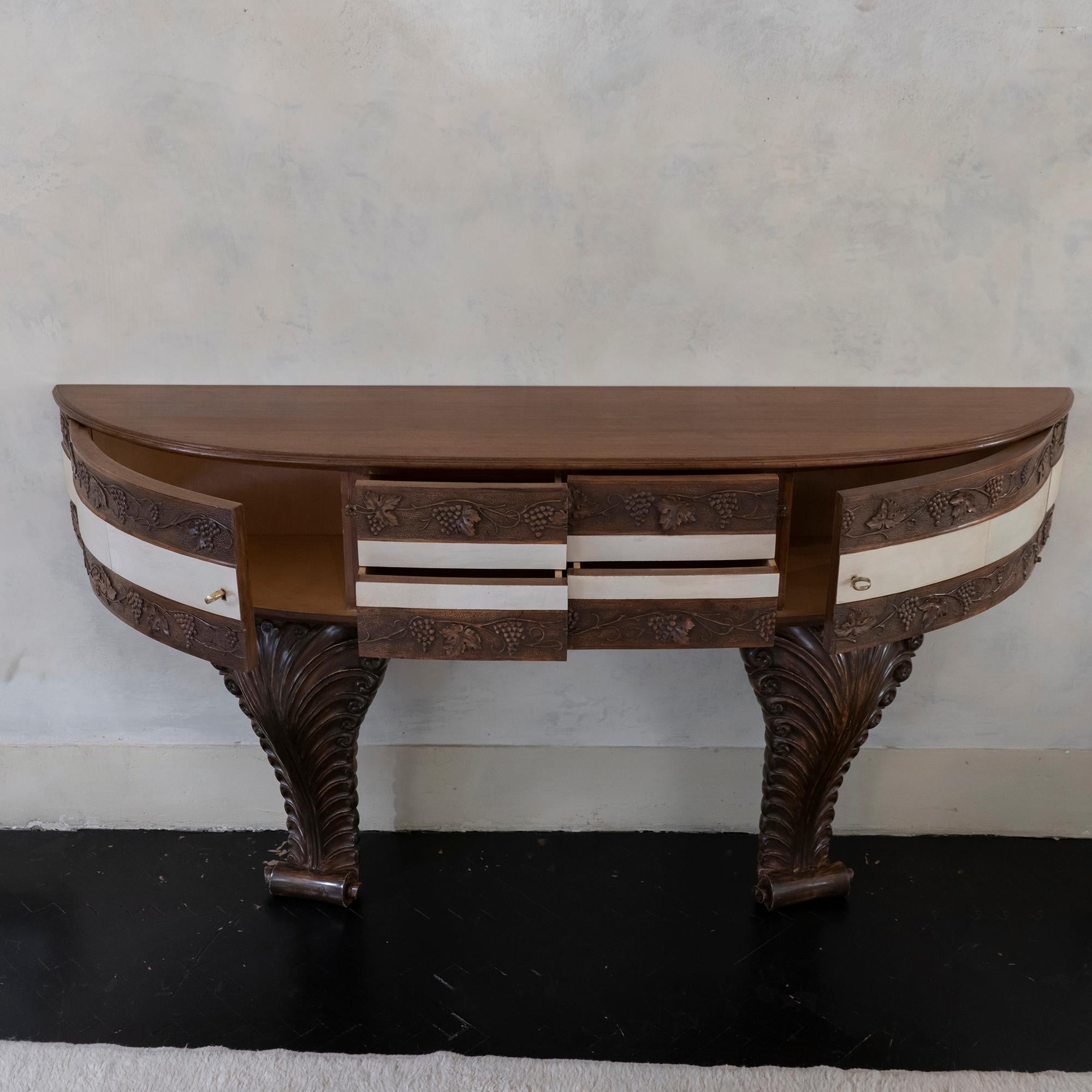1930's Italian Monumental Carved Wood Console, Parchment Details In Good Condition For Sale In Firenze, IT