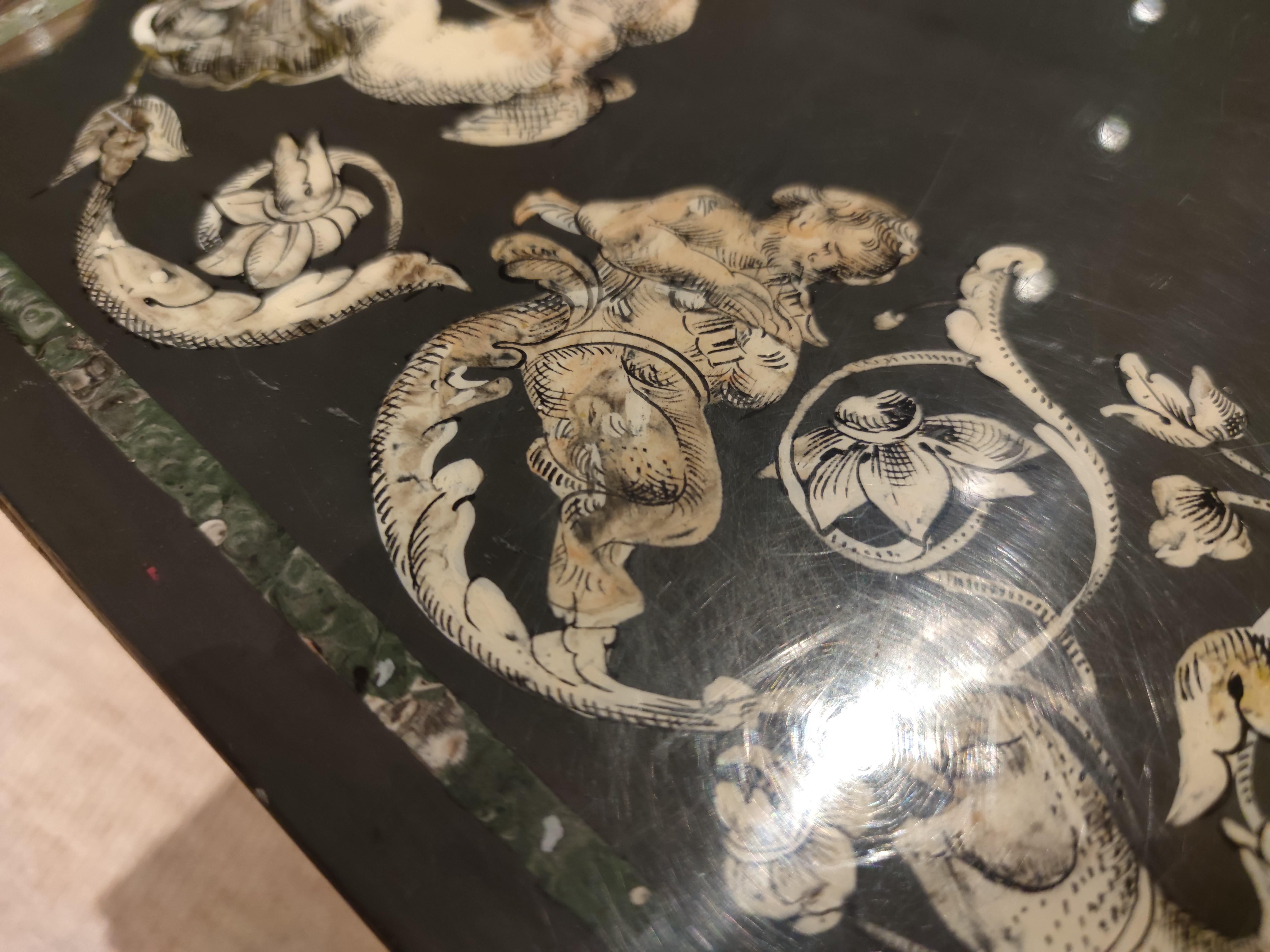 1930s Italian Nero Marble Coffee Table Framed w/ Ornamental Stucco Inlay For Sale 5