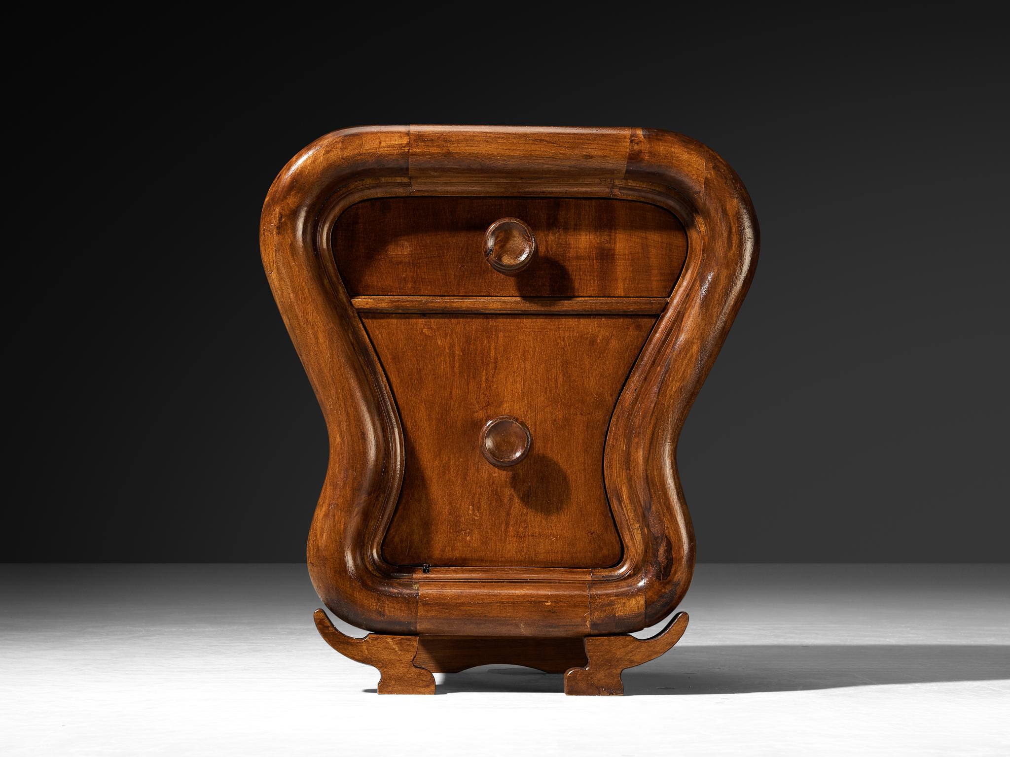 1930 Pareja italiana de mesillas de noche art déco escultóricas de madera en Bueno estado para la venta en Waalwijk, NL