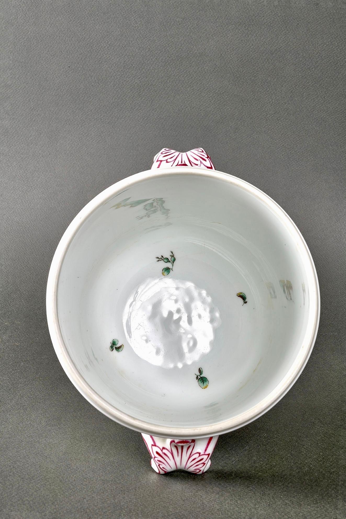 20ième siècle Cache-pot italien des années 1930 signé Richard Ginori et peint à la main en vente