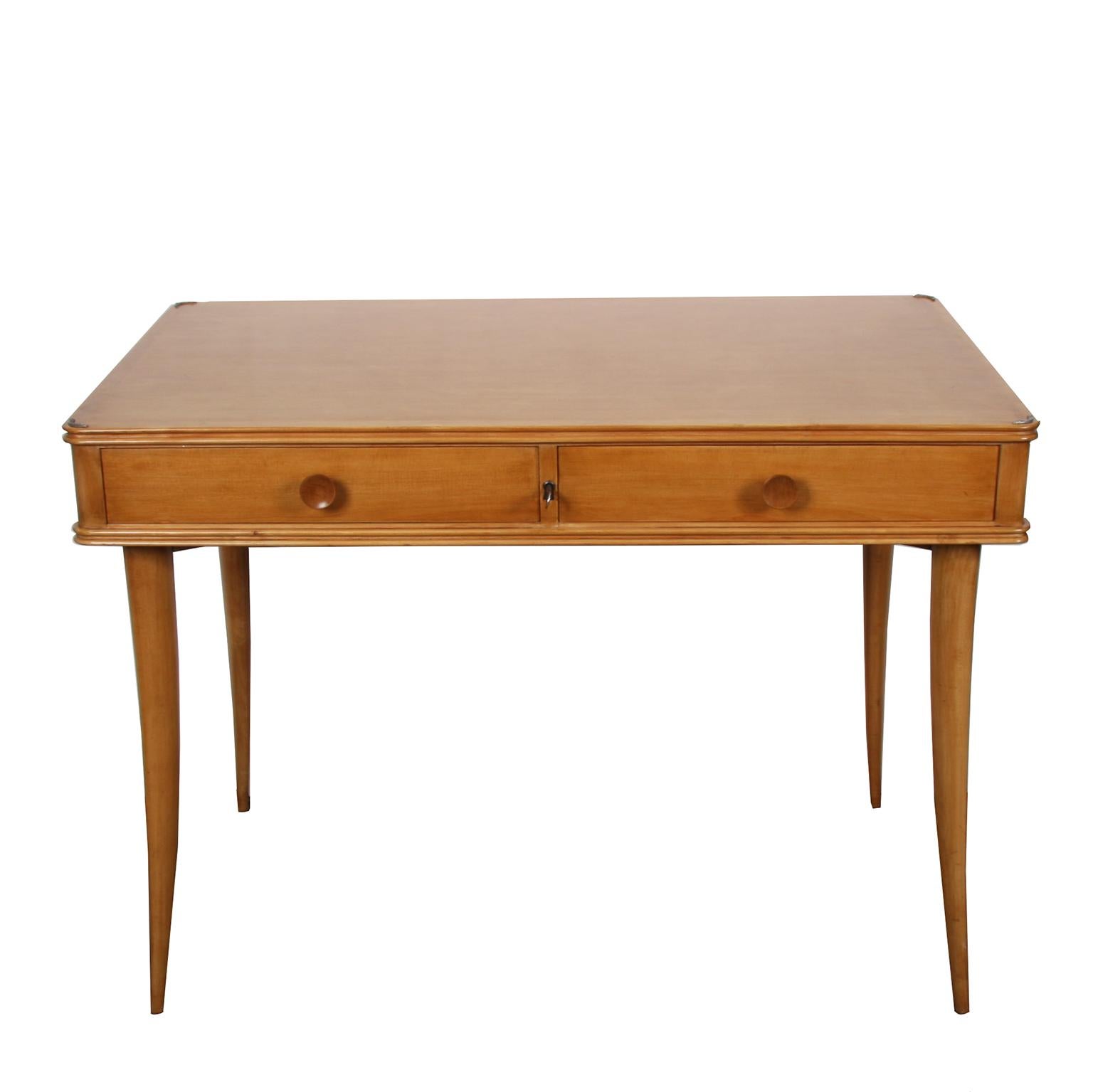 Italian 1930s

A chic sycamore writing table, or dressing table, by Alberto Issel. With two drawers. 

Carved with maker's name. 

In excellent condition.